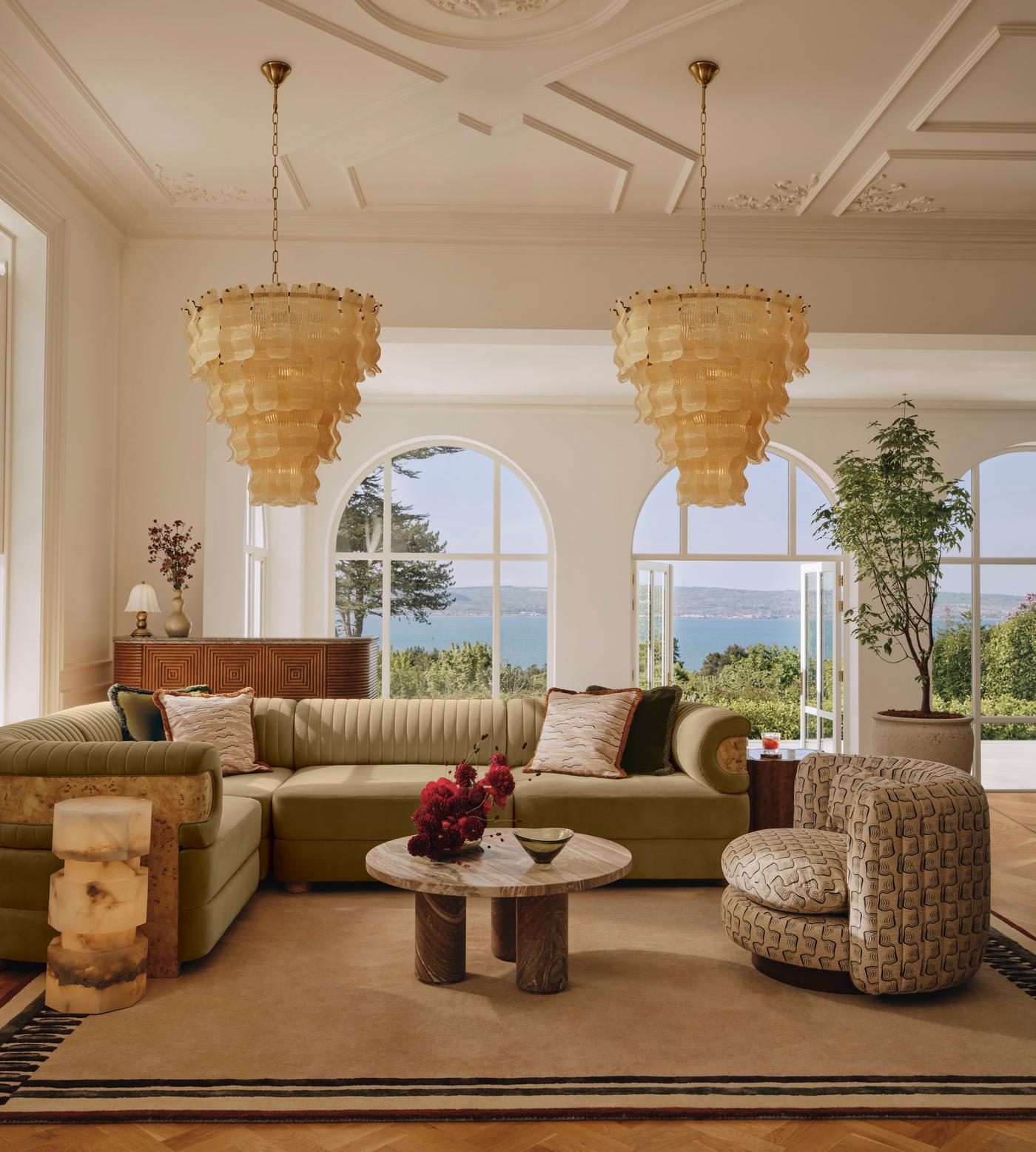 Borzi Yellow Glass Leaf Luxurious Chandelier-Neutral Decor