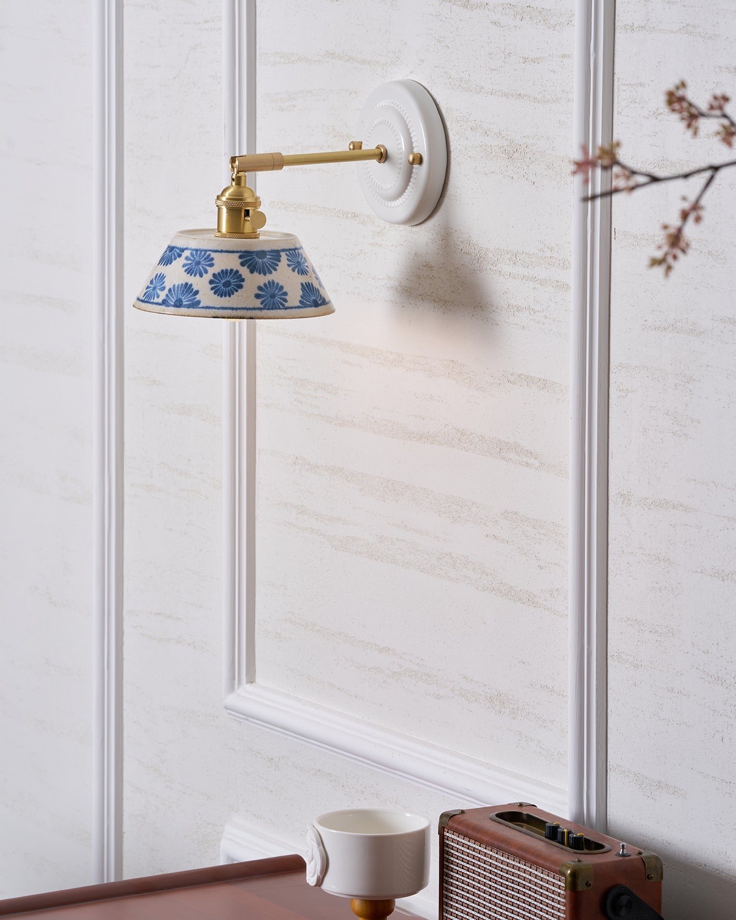 Lisette Wall Light