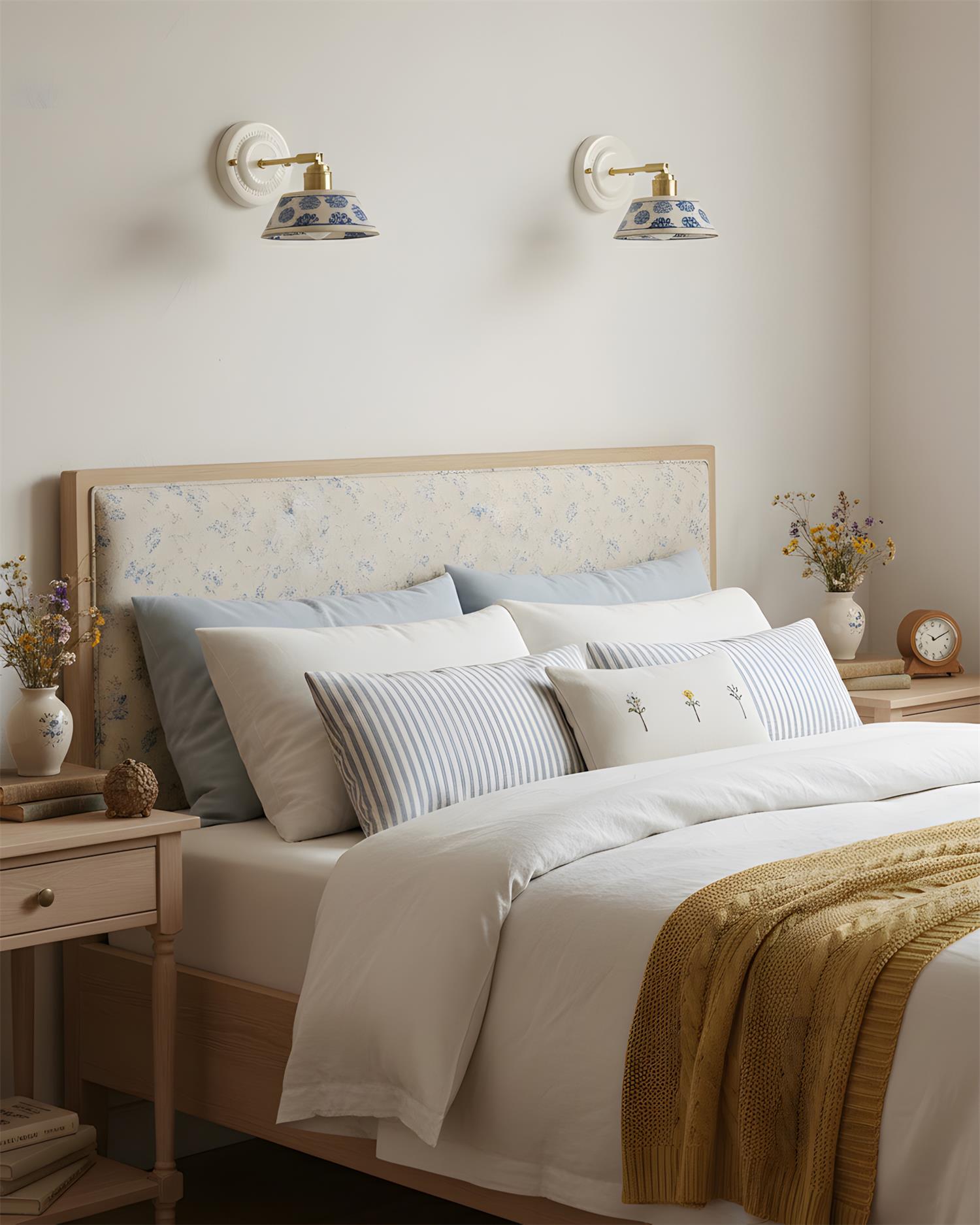 Lisette Wall Light
