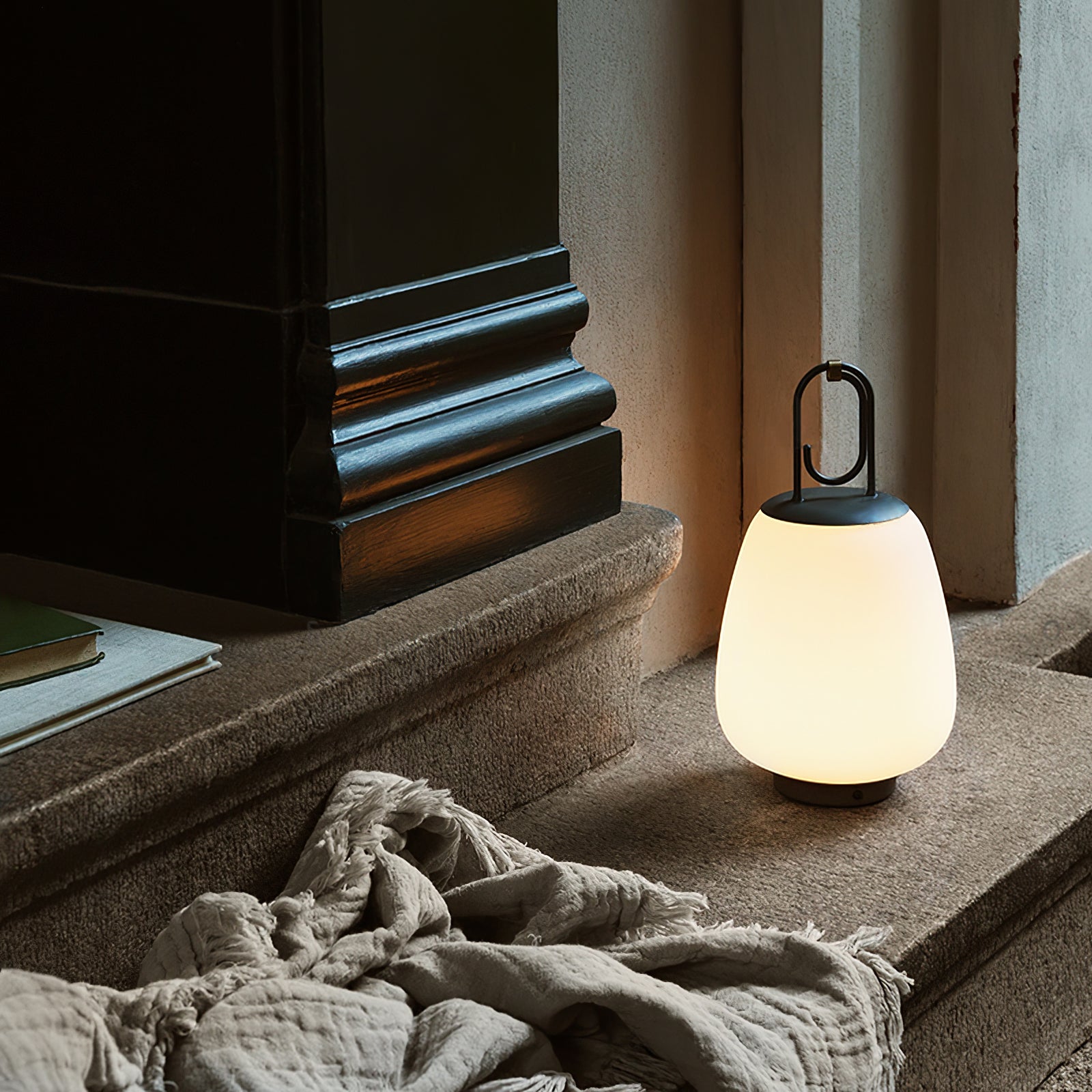 Olloril Contemporary Glass Table Lamp-Neutral Decor