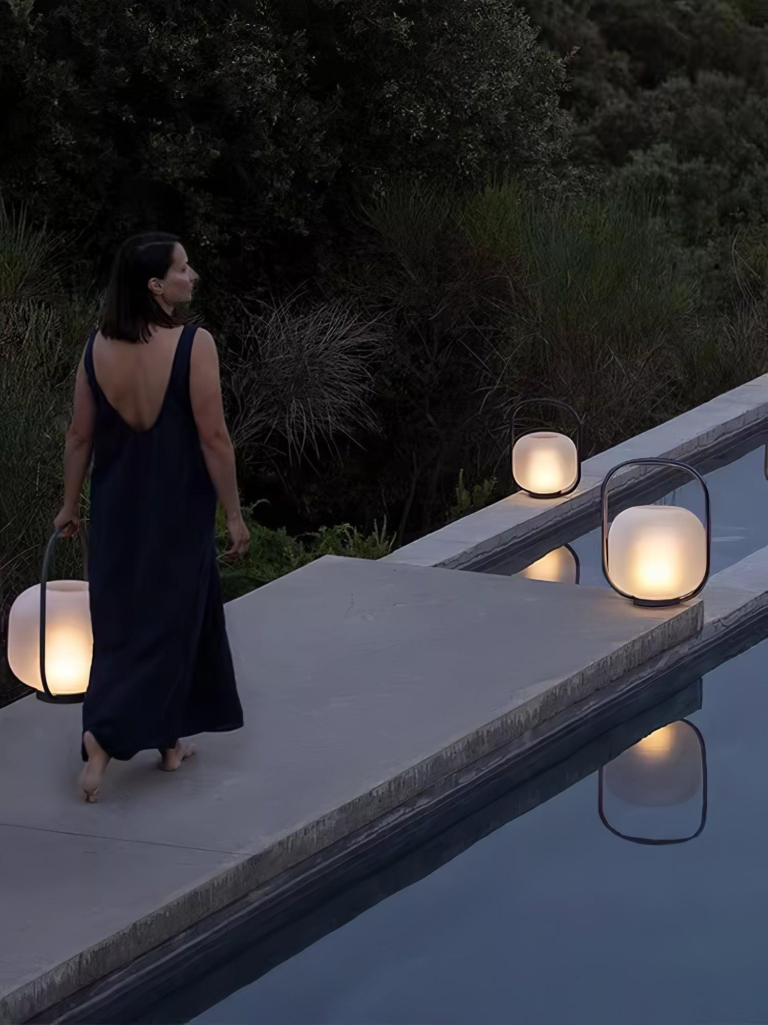 Zelaeon Minimalist Glass Table Lamp-Neutral Decor