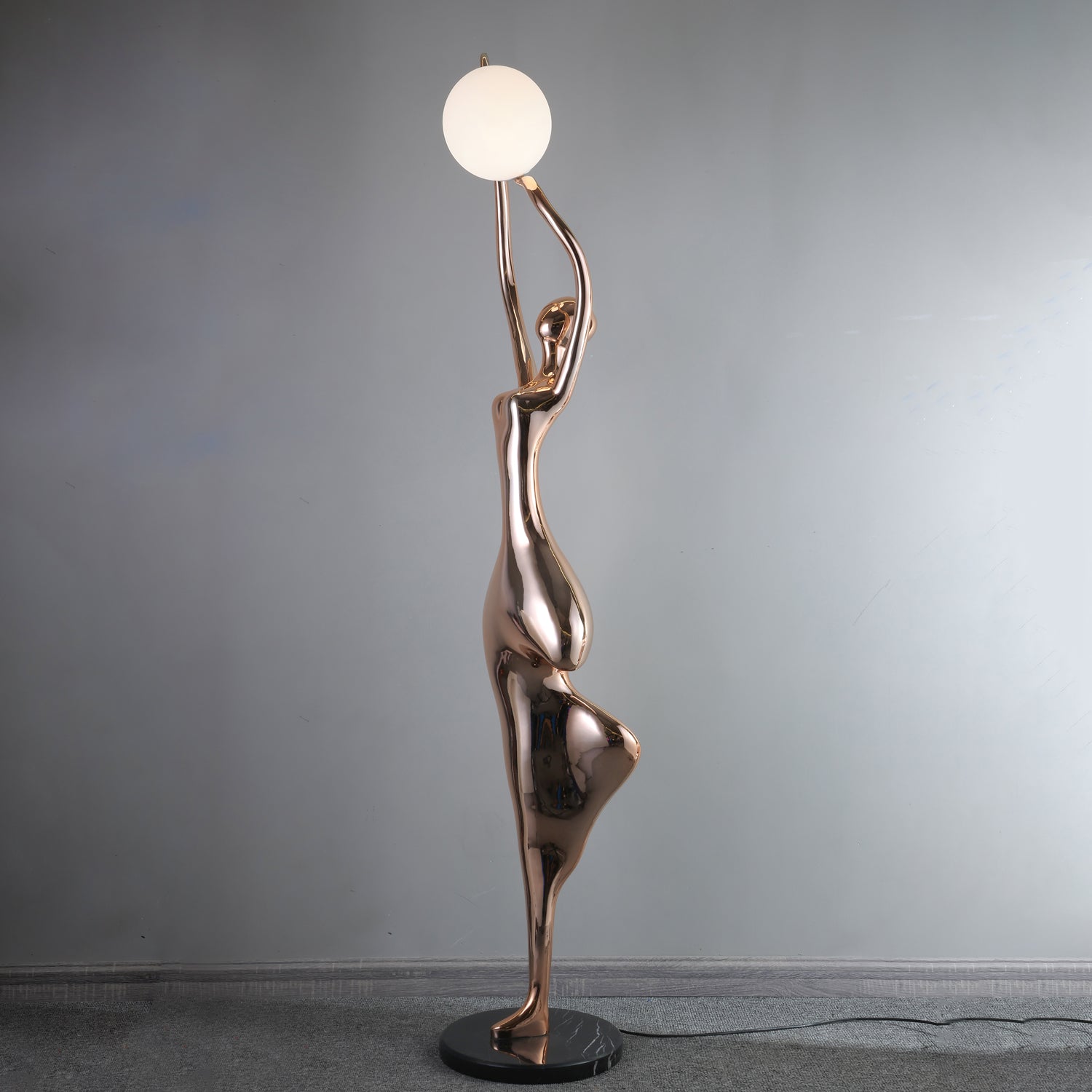 Emiryra Golden Sculptural Floor Lamp-Neutral Decor