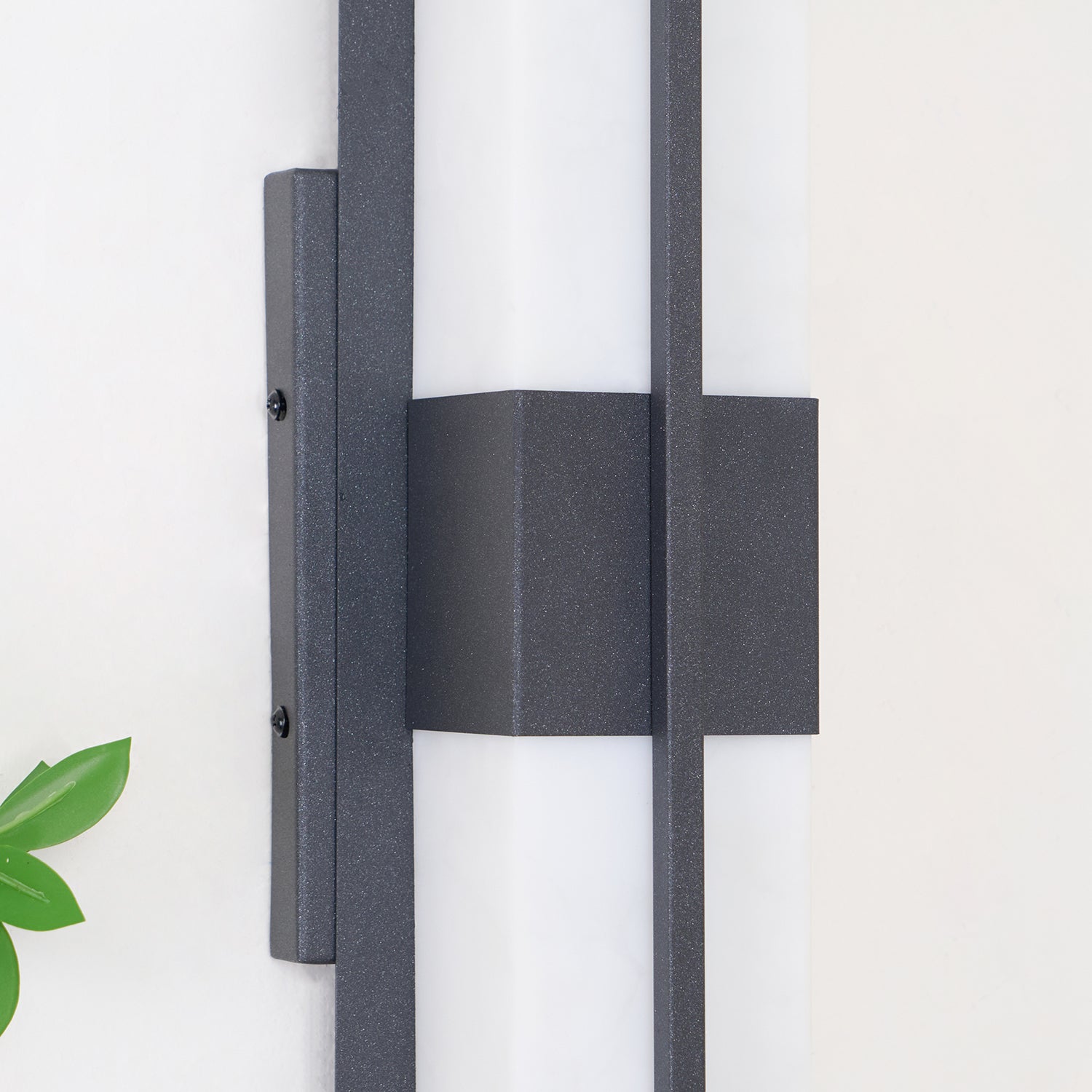 Elarvin Classic Unique Resin Outdoor Wall Light-Neutral Decor