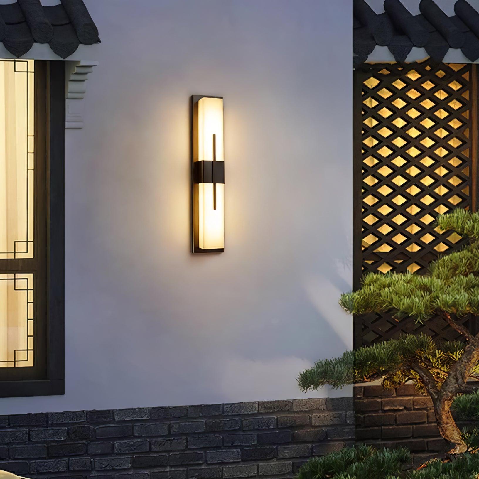 Elarvin Classic Unique Resin Outdoor Wall Light-Neutral Decor