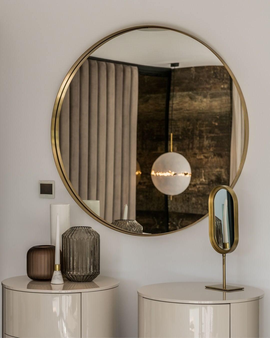 Sel Futuristic Pendant Lamp-Neutral Decor