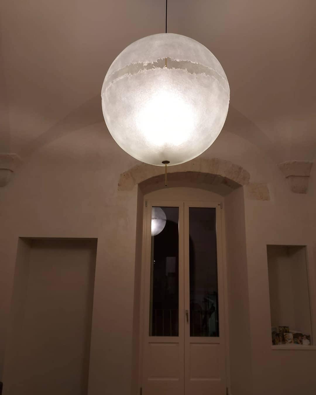 Sel Futuristic Pendant Lamp-Neutral Decor