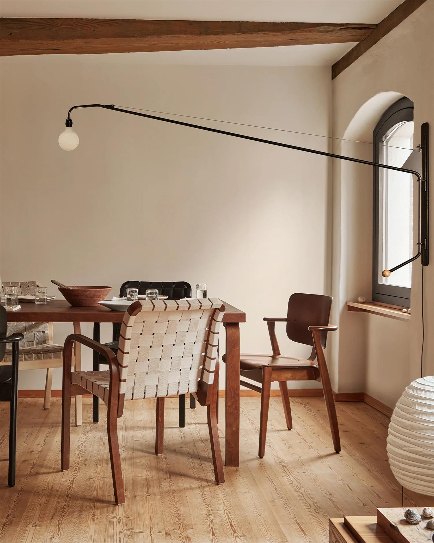 Marius Wall Light