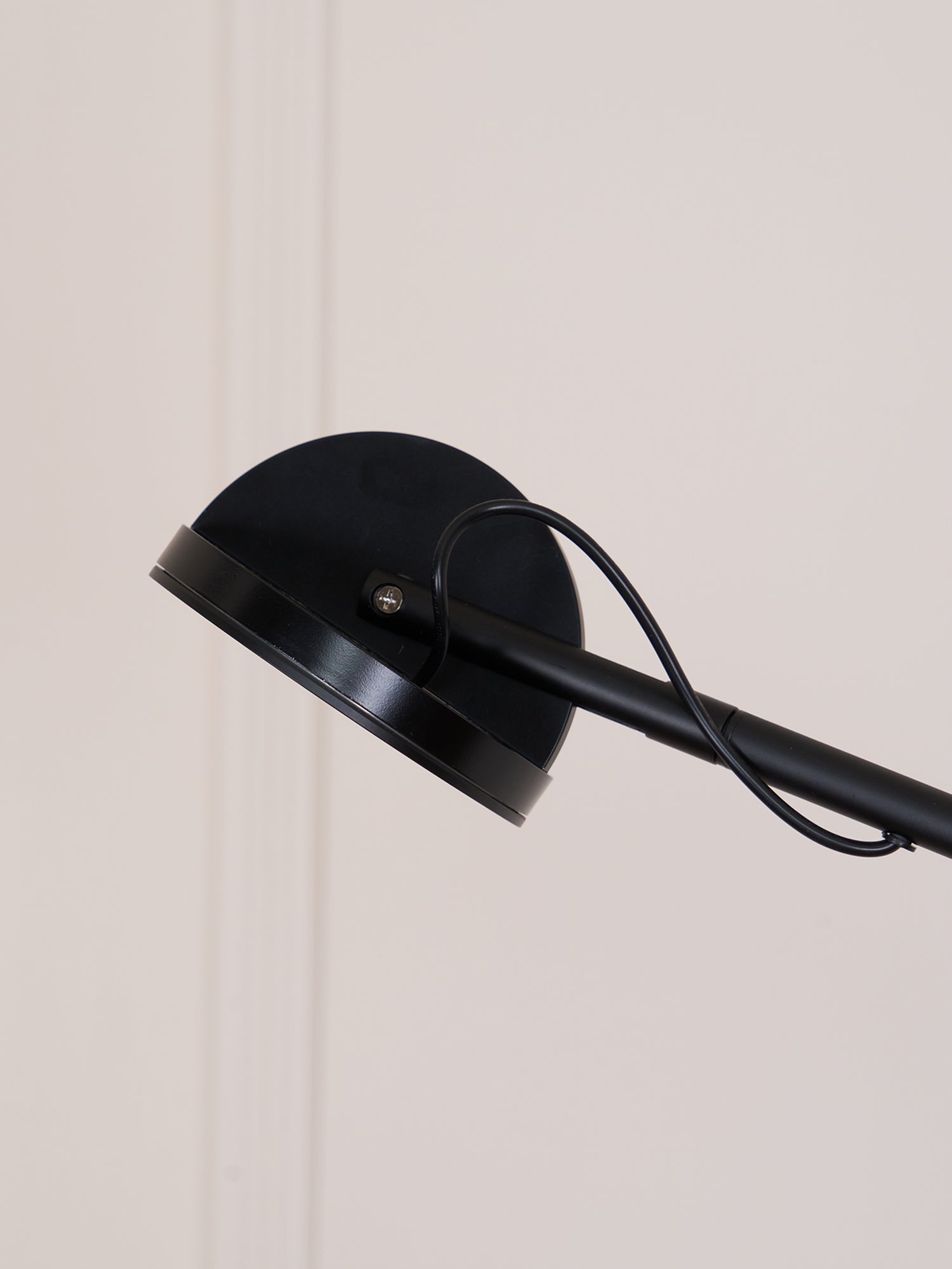 Teveny Minimalist Floor Lamp-Neutral Decor