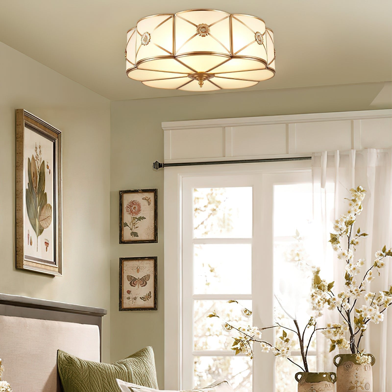 Vocor Ceiling Lamp Brass Scalloped Frosted Classic-Neutral Decor