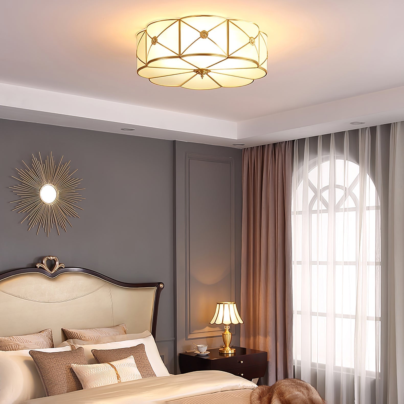 Vocor Ceiling Lamp Brass Scalloped Frosted Classic-Neutral Decor