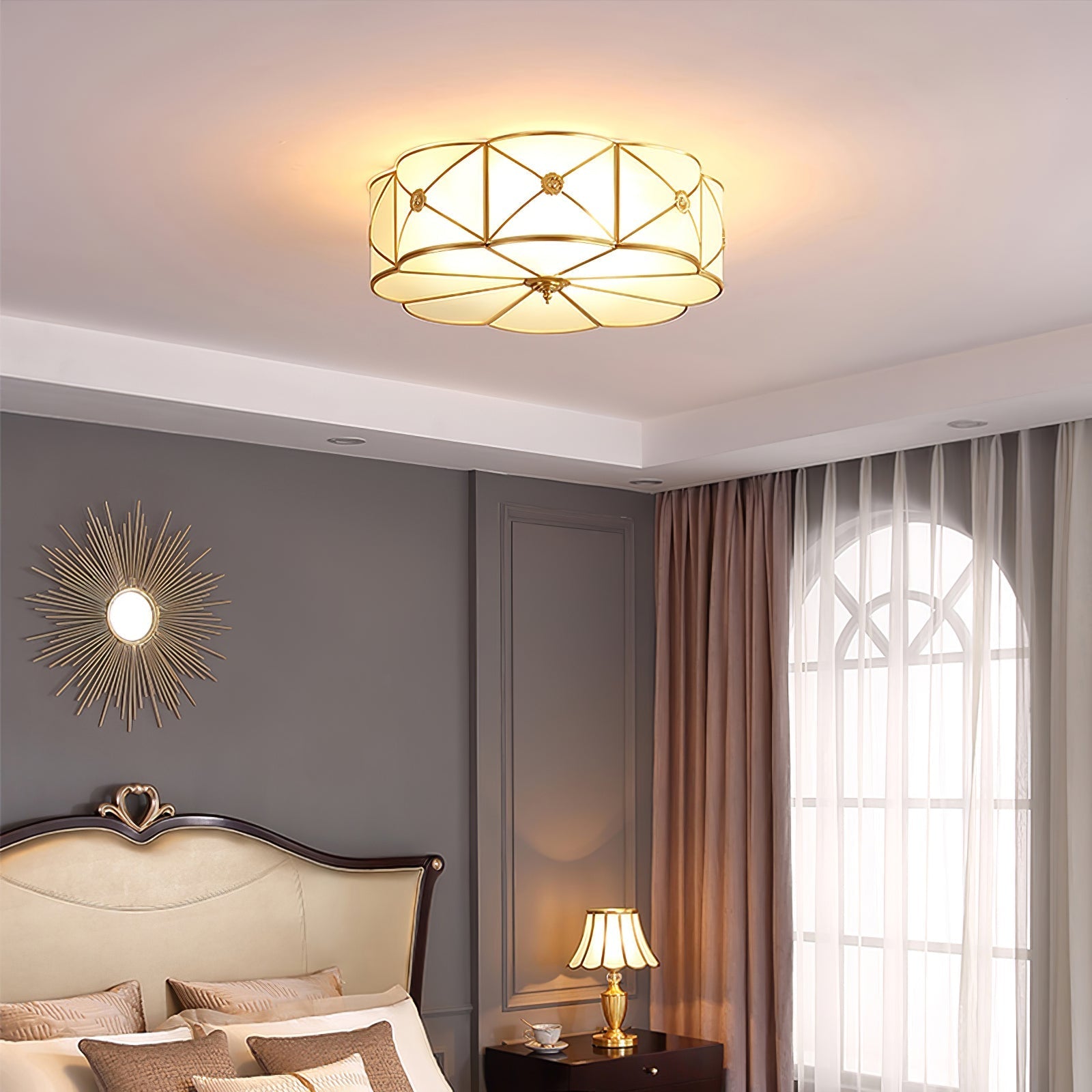 Vocor Ceiling Lamp Brass Scalloped Frosted Classic-Neutral Decor