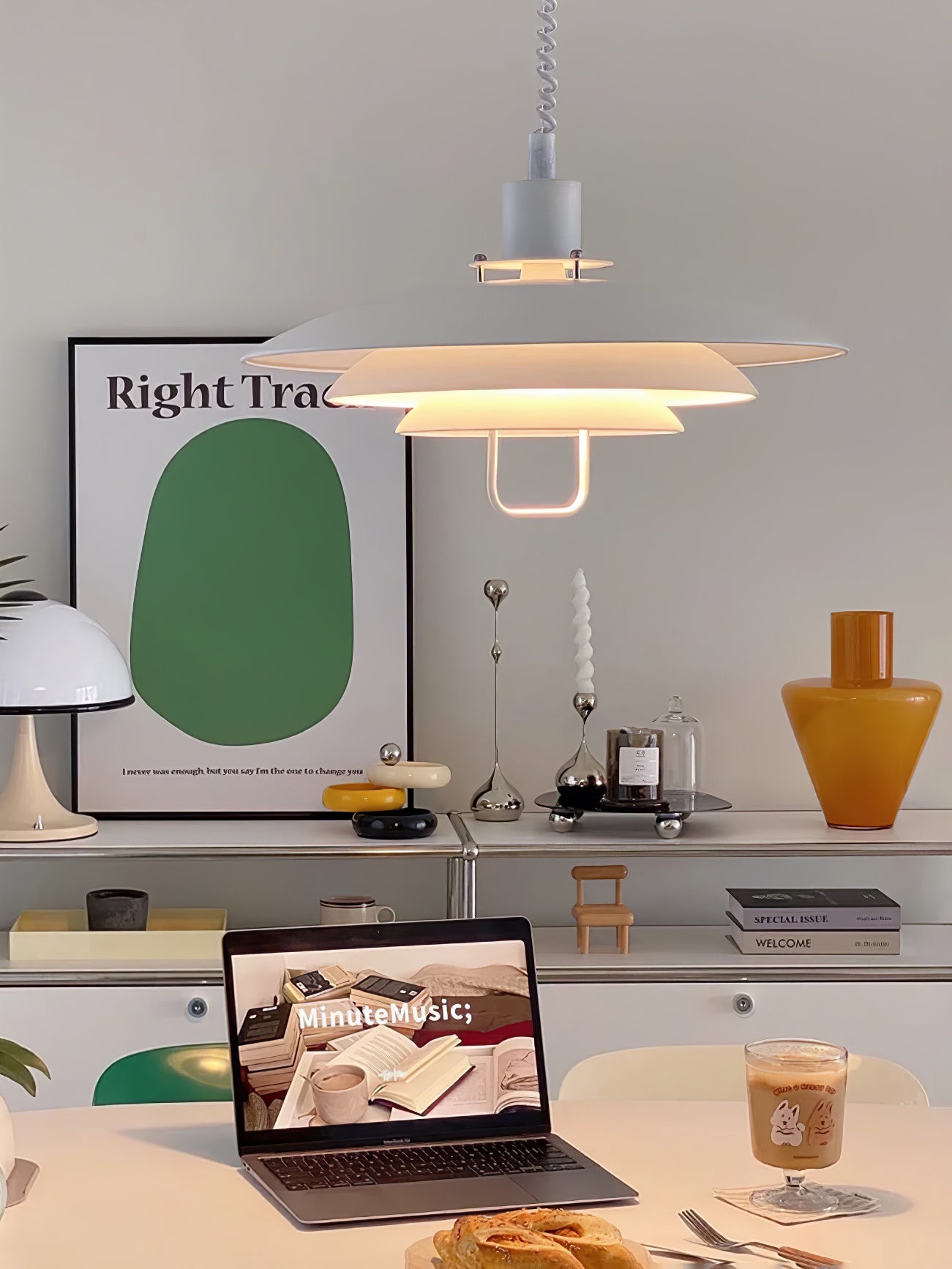 Divor Aluminum Glam Pendant Lamp-Neutral Decor
