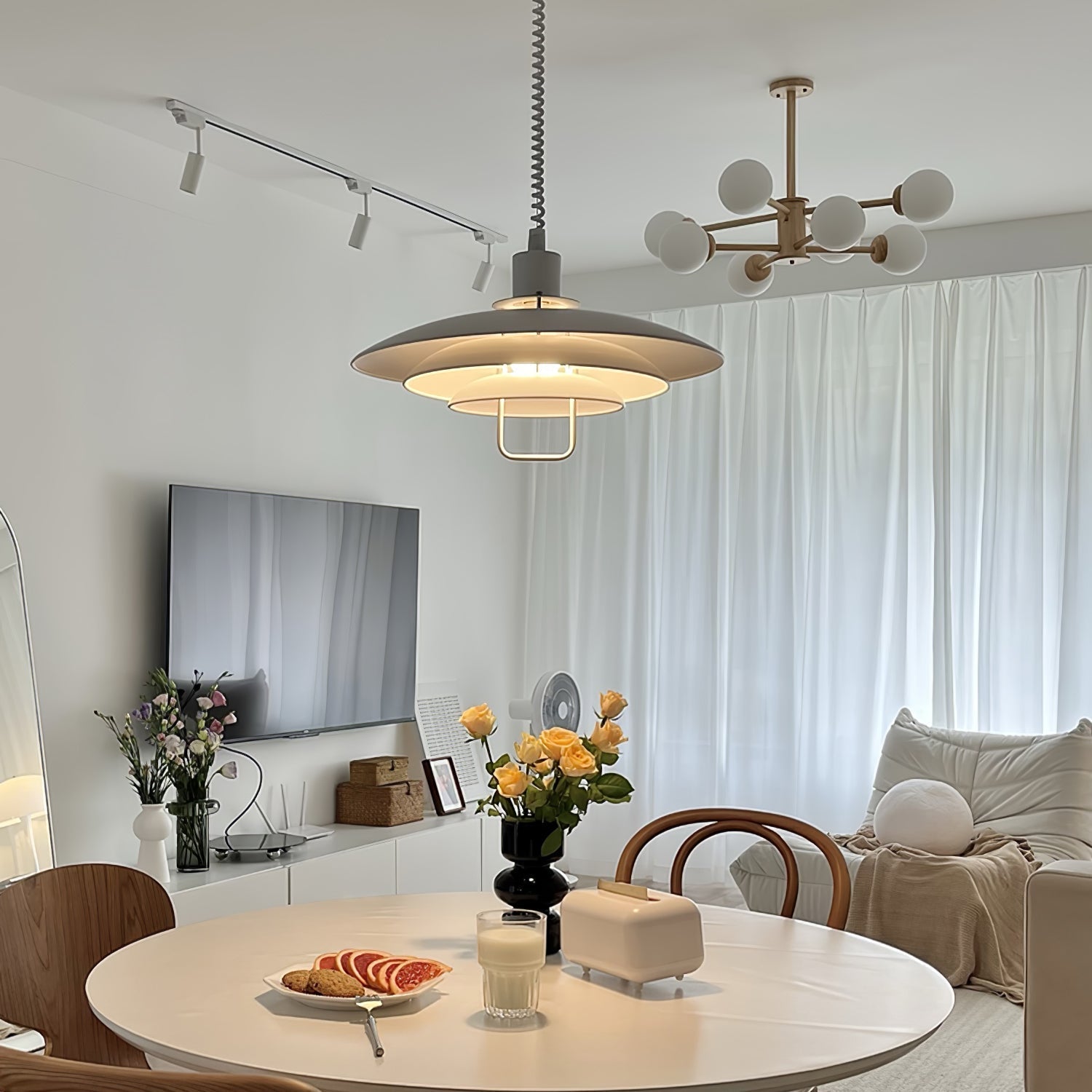 Divor Aluminum Glam Pendant Lamp-Neutral Decor