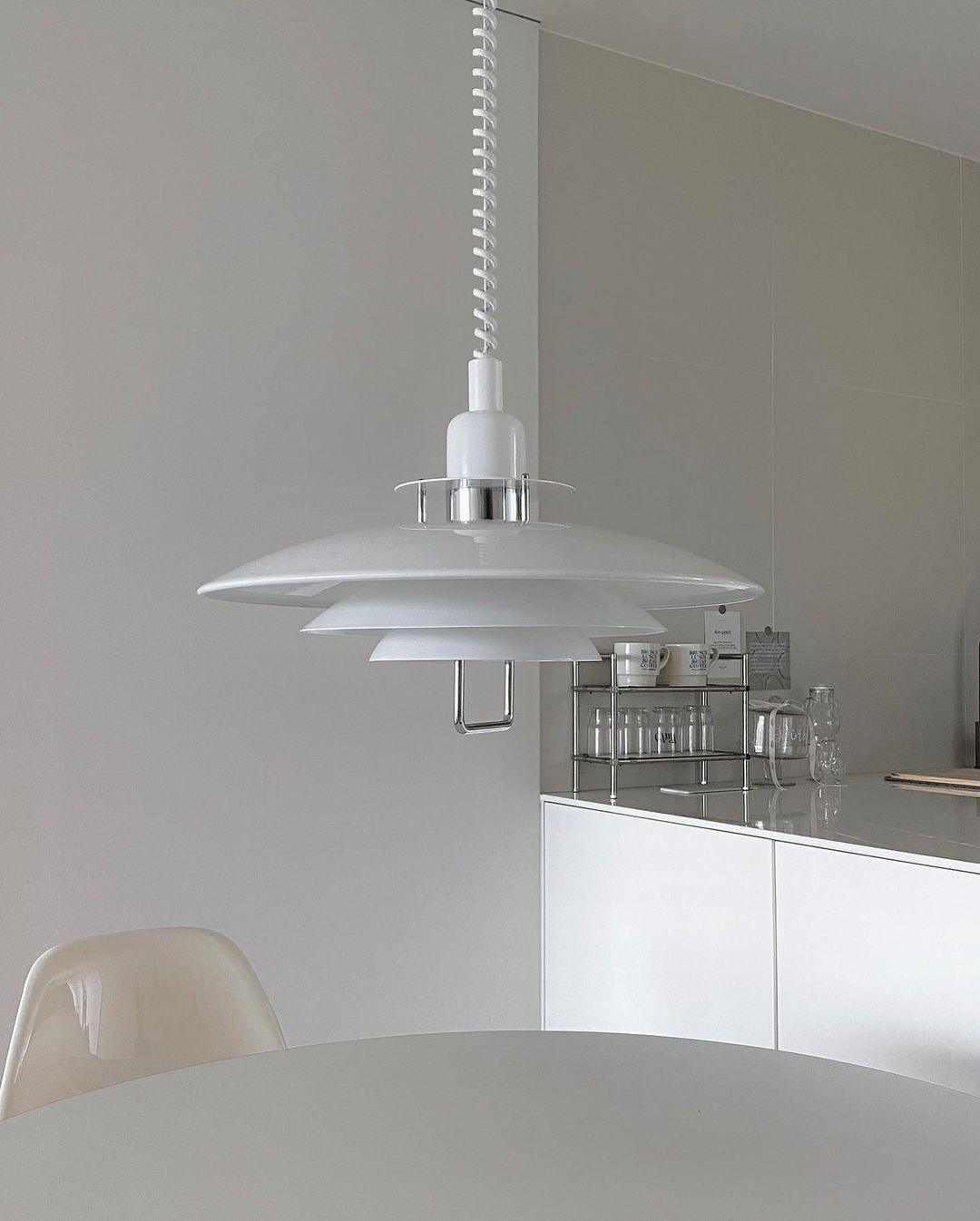 Divor Aluminum Glam Pendant Lamp-Neutral Decor