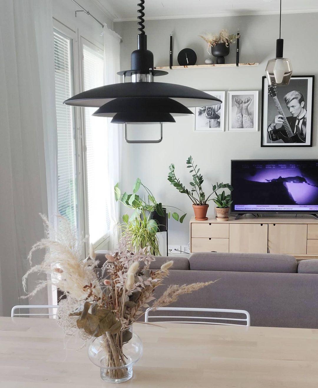Divor Aluminum Glam Pendant Lamp-Neutral Decor