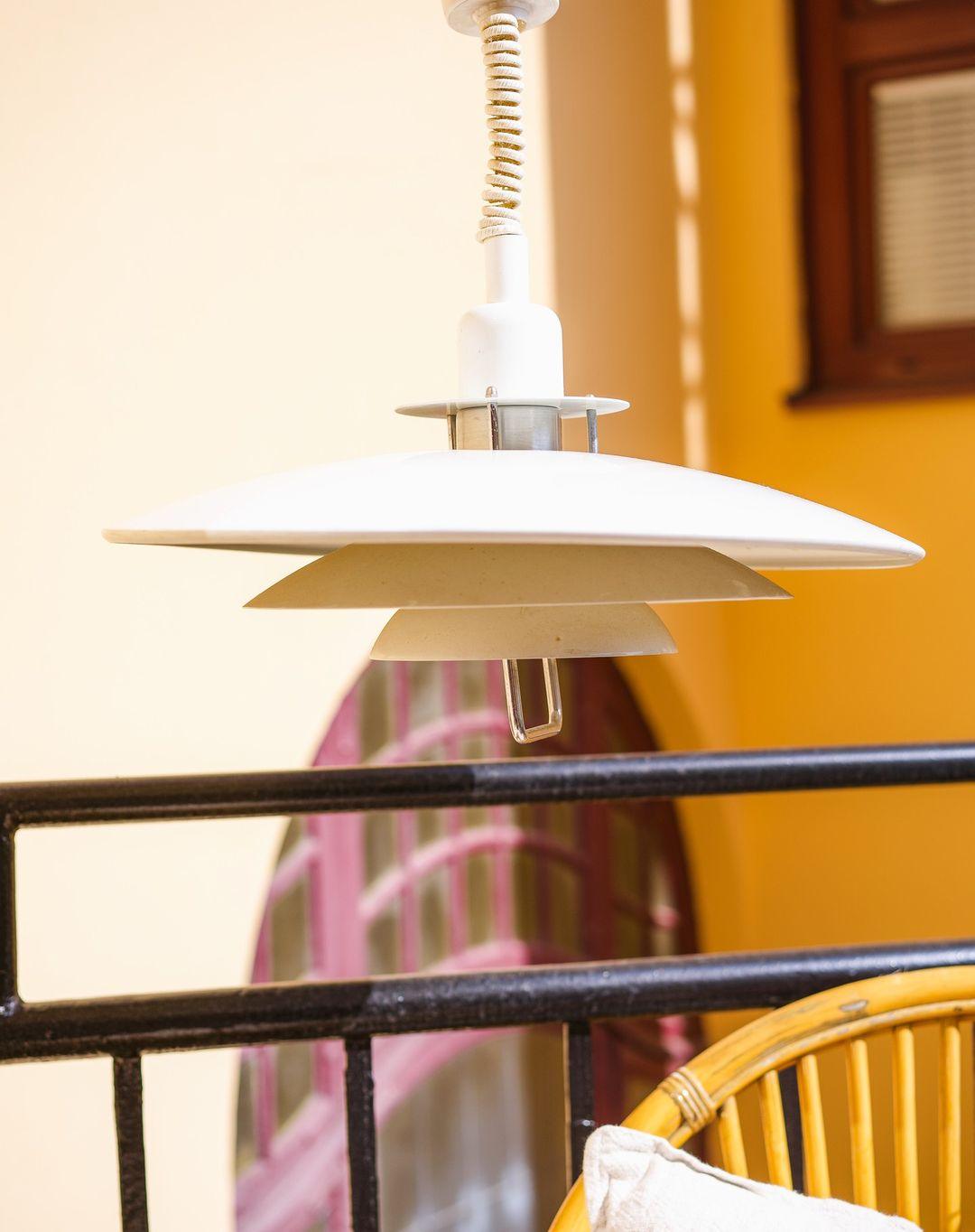 Divor Aluminum Glam Pendant Lamp-Neutral Decor