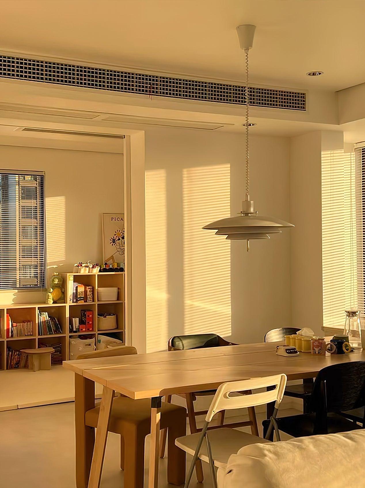 Divor Aluminum Glam Pendant Lamp-Neutral Decor