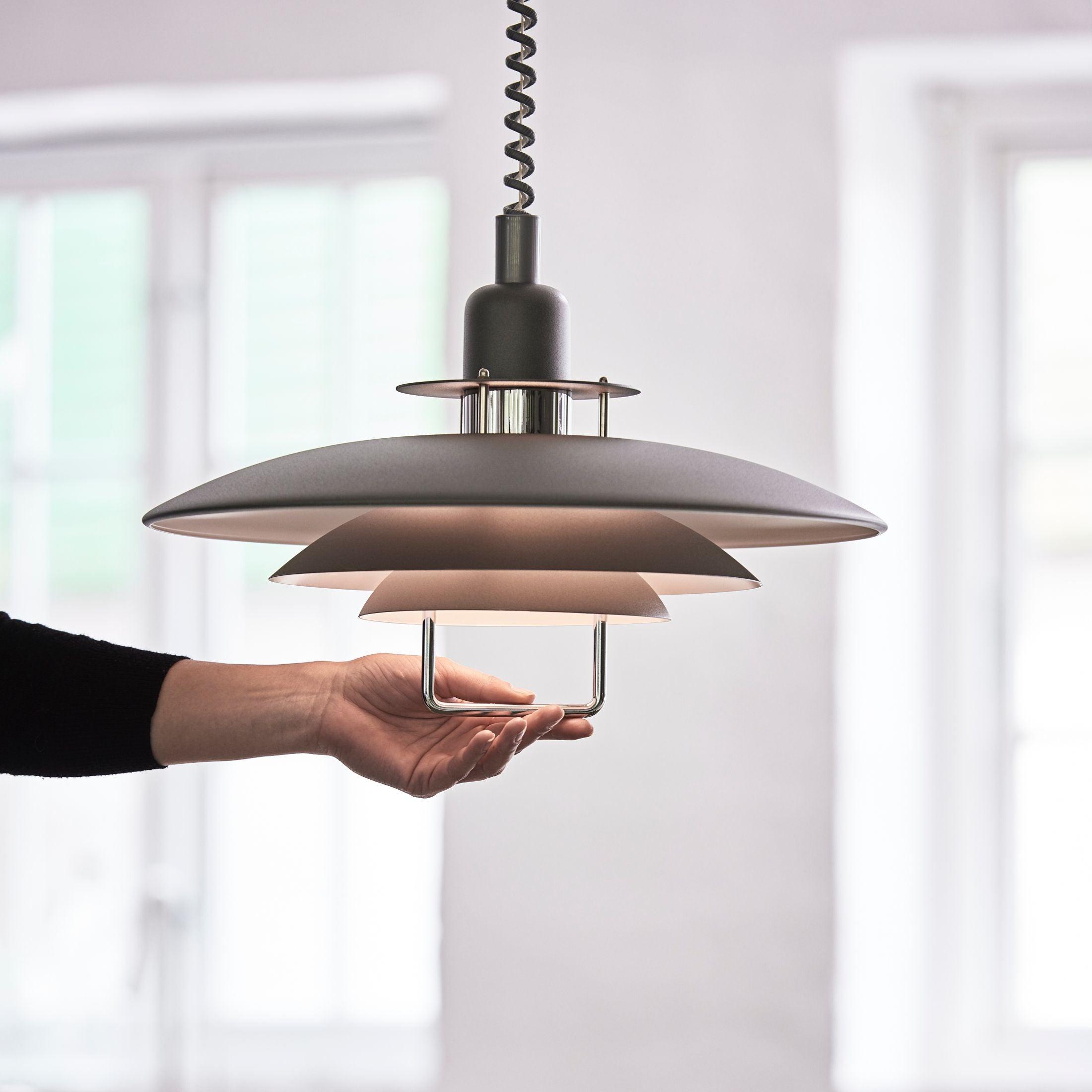 Divor Aluminum Glam Pendant Lamp-Neutral Decor