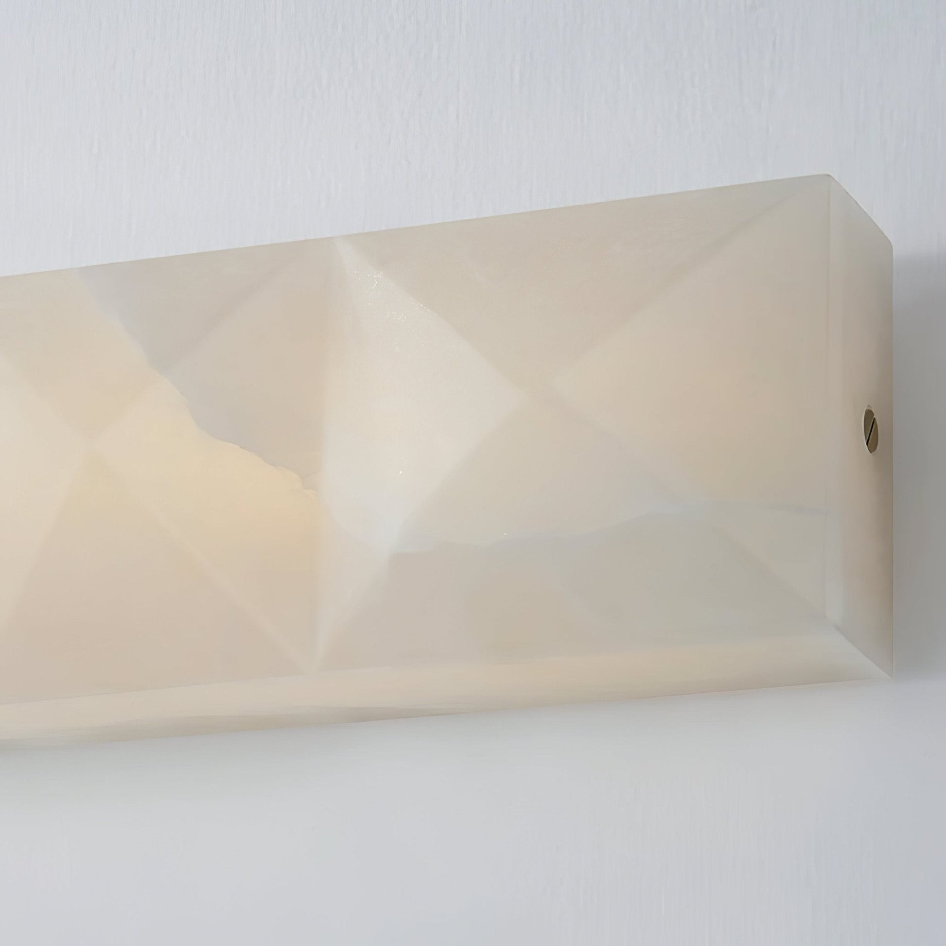 Dione Modern Alabaster Wall Light-Neutral Decor