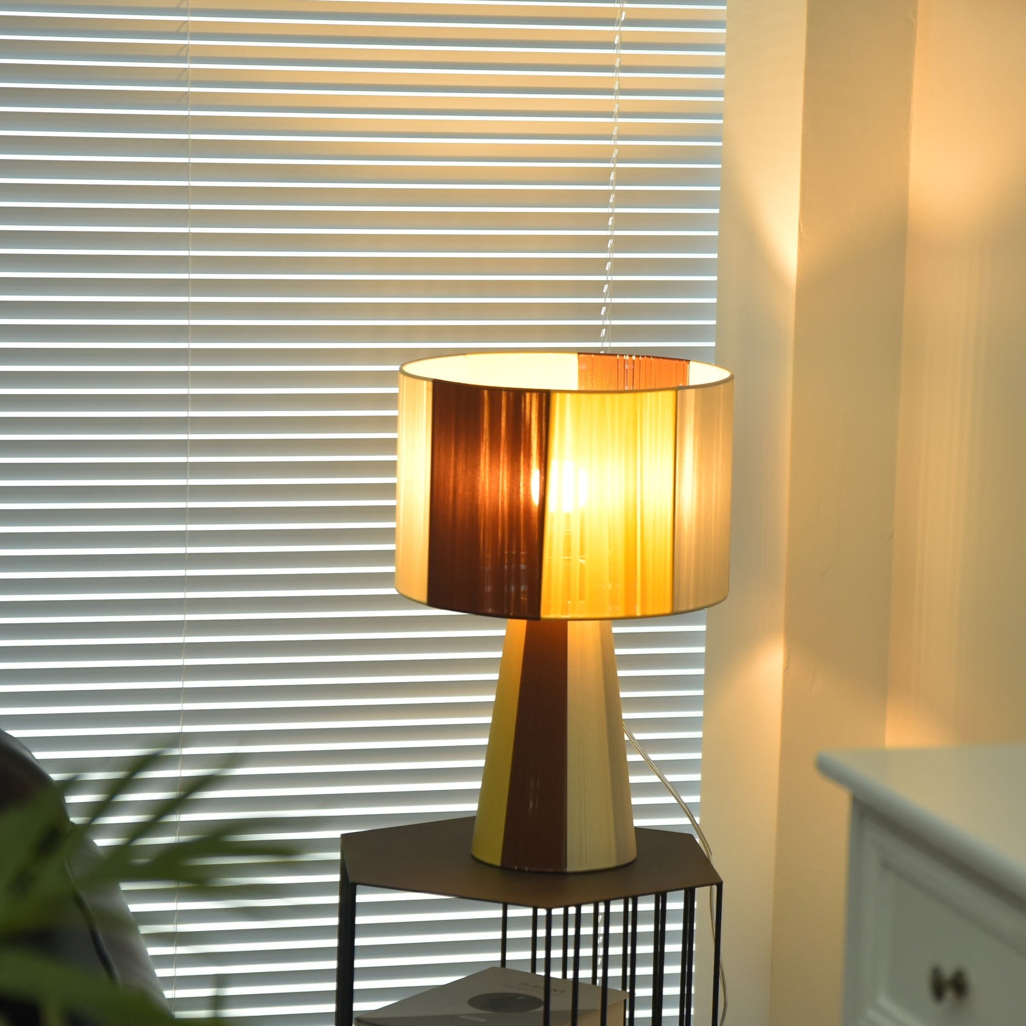Ezra Modern Fabric Table Lamp-Neutral Decor
