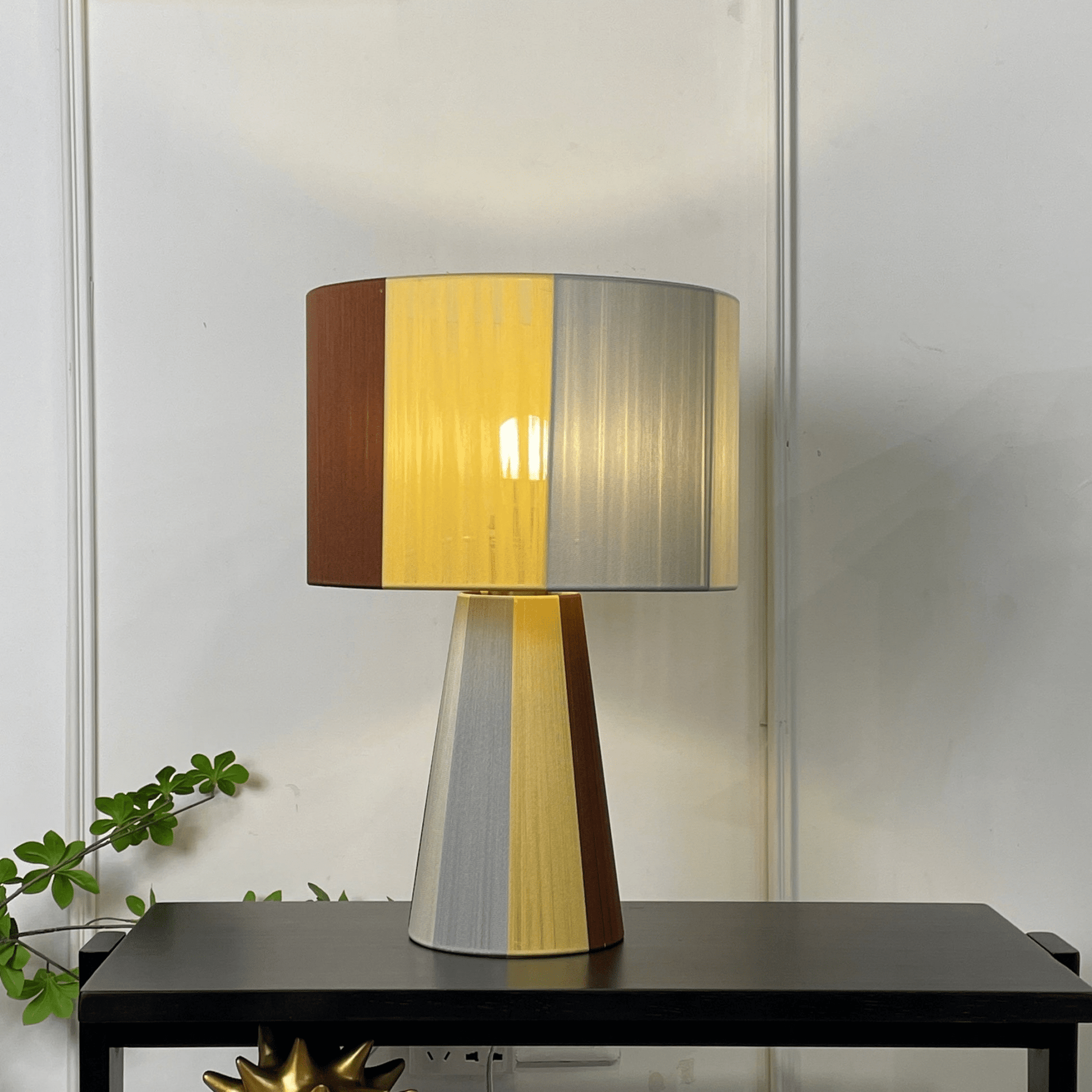 Ezra Modern Fabric Table Lamp-Neutral Decor
