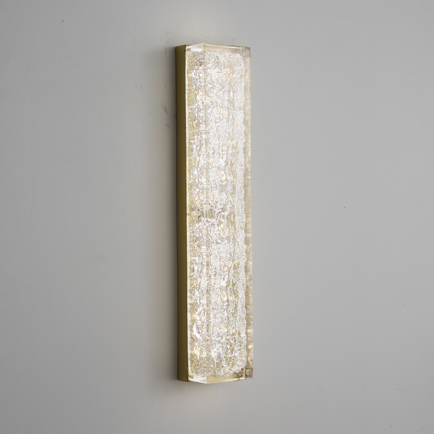 Mavi Prismatic Rectangle Resin Wall Lamp-Neutral Decor