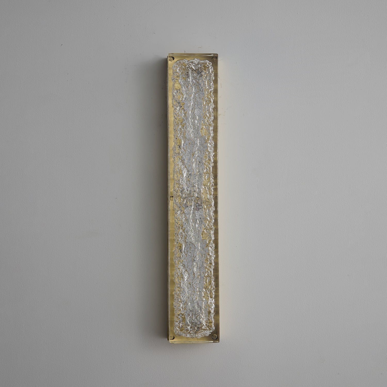 Mavi Prismatic Rectangle Resin Wall Lamp-Neutral Decor