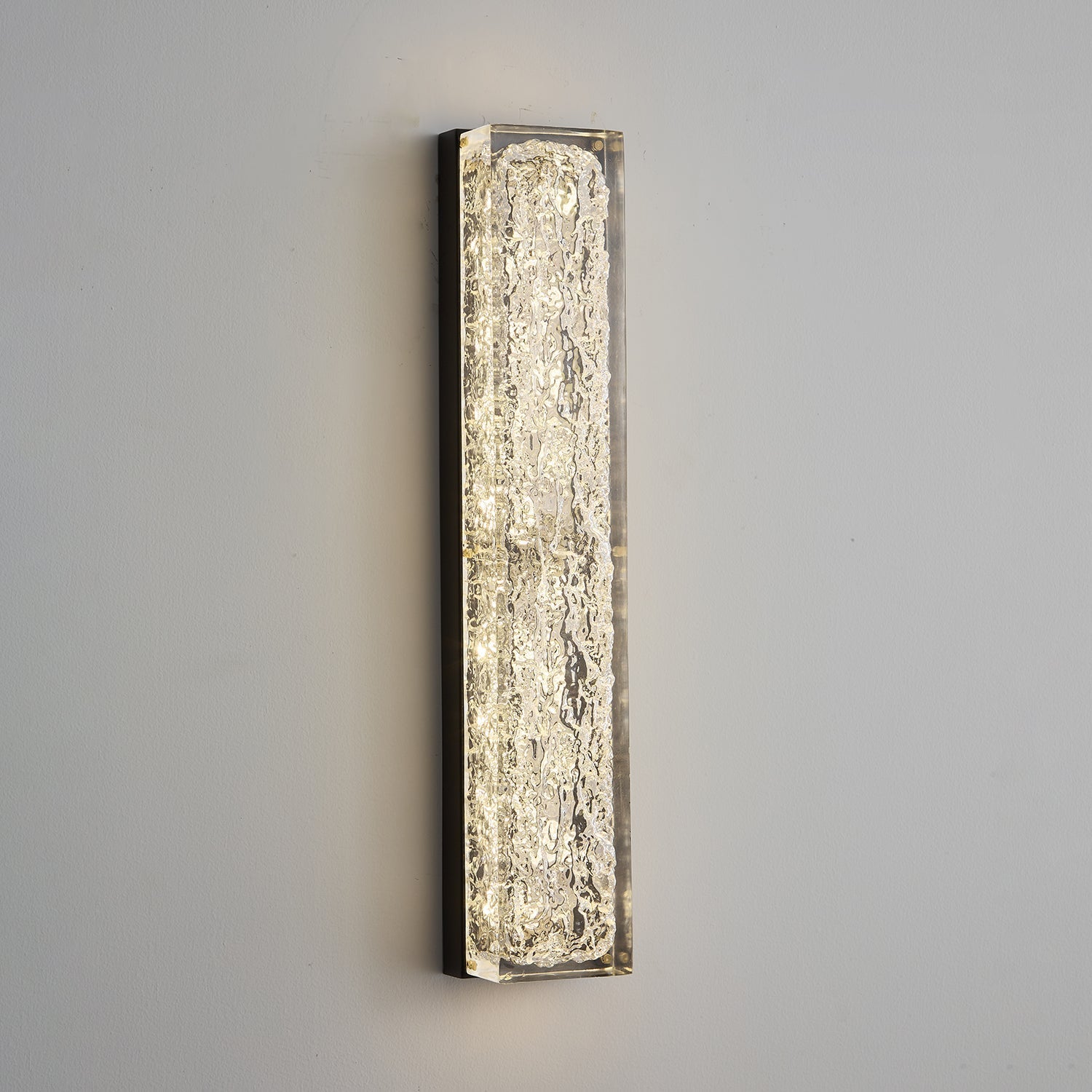 Mavi Prismatic Rectangle Resin Wall Lamp-Neutral Decor