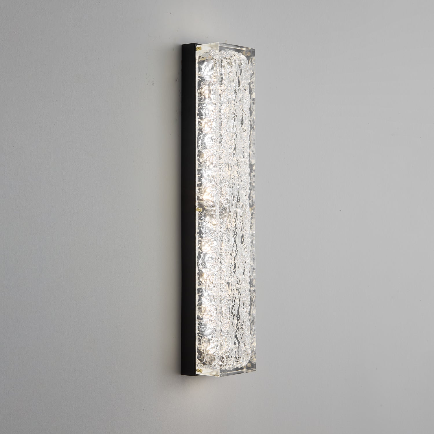 Mavi Prismatic Rectangle Resin Wall Lamp-Neutral Decor