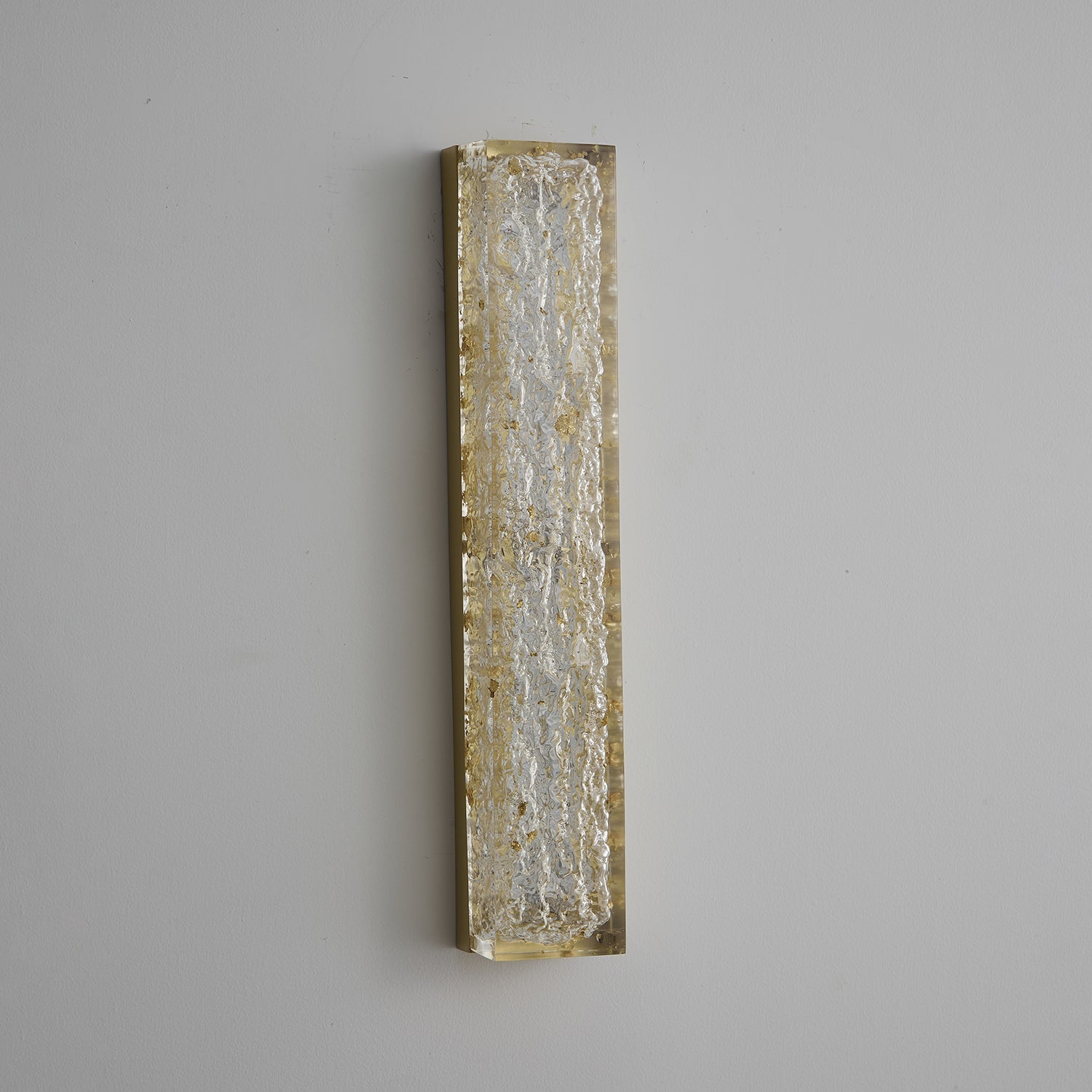 Mavi Prismatic Rectangle Resin Wall Lamp-Neutral Decor
