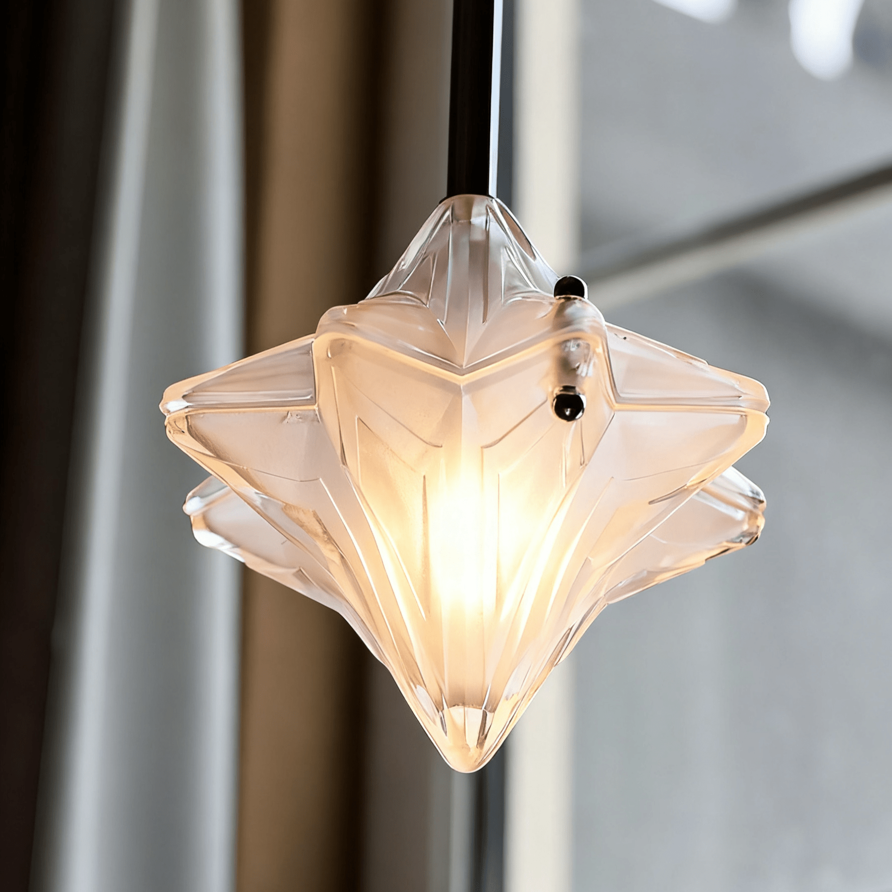 Prismatic Star Pendant Lamp-Neutral Decor