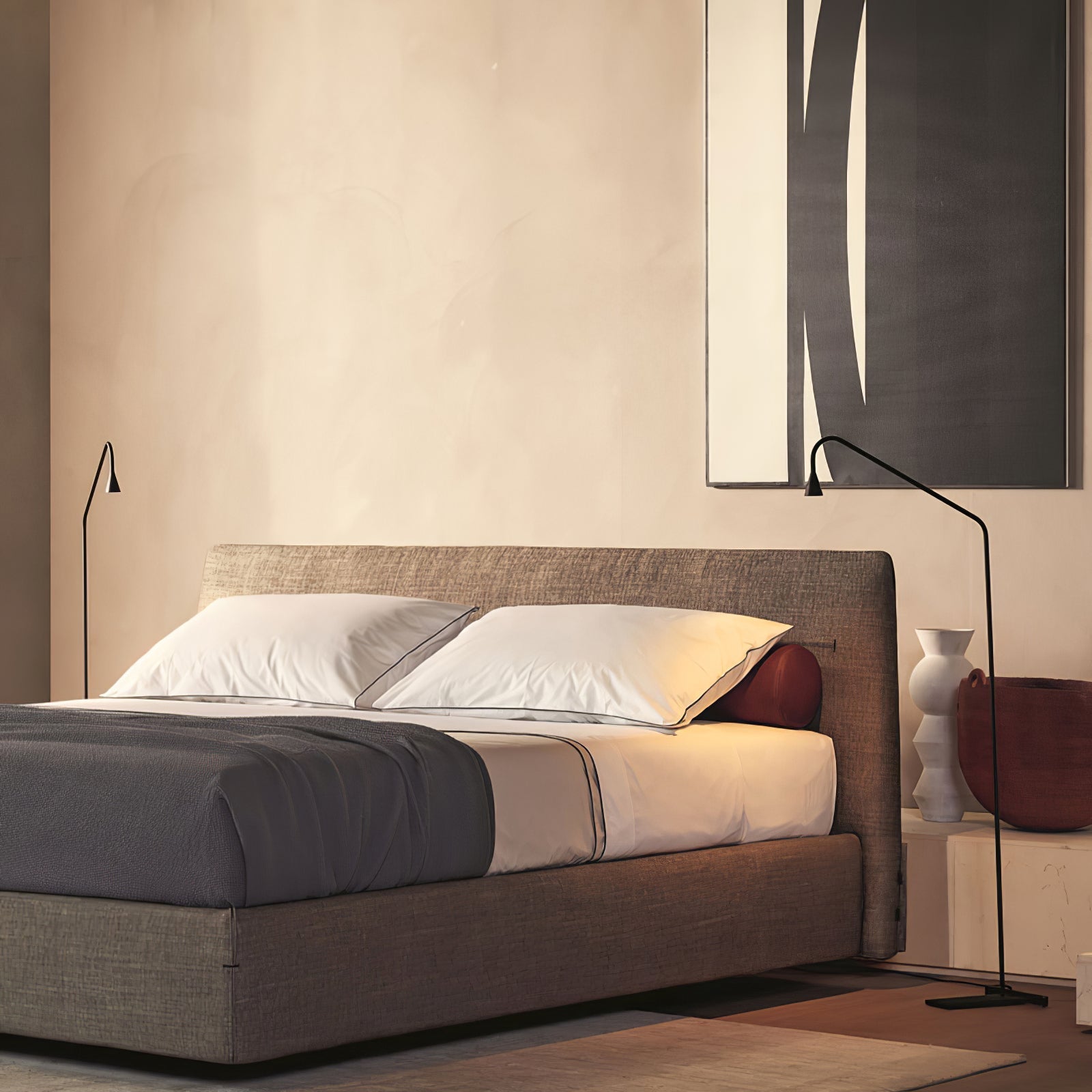 Arc Modern Gold Floor Lamp-Neutral Decor