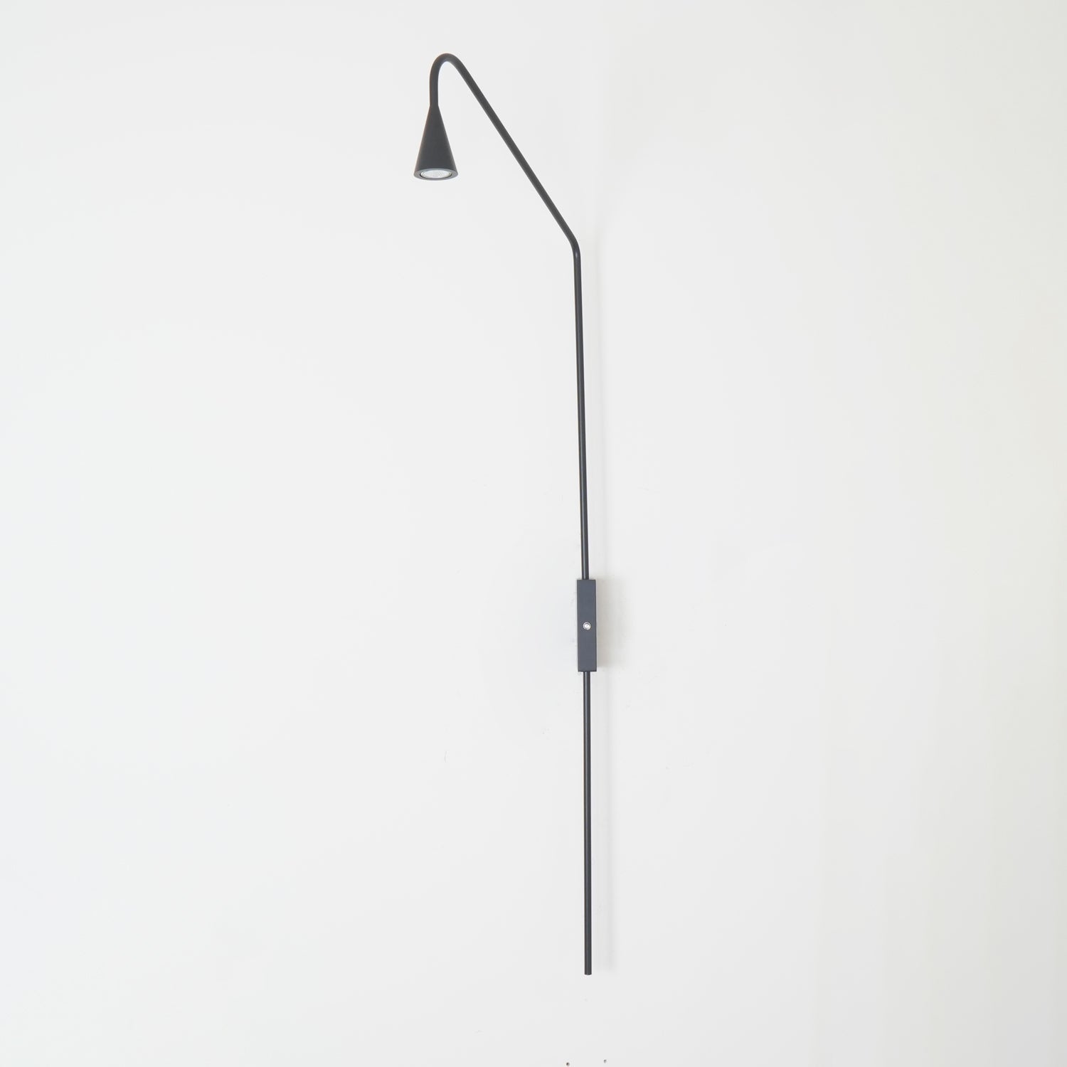 Vesolel Modern Minimalist Wall Lamp-Neutral Decor