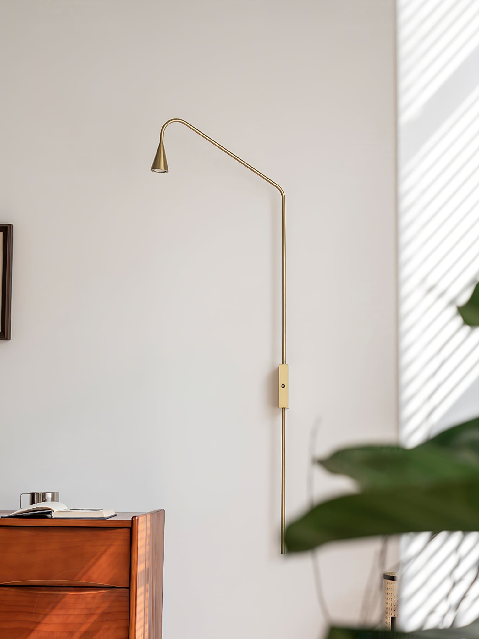 Vesolel Modern Minimalist Wall Lamp-Neutral Decor