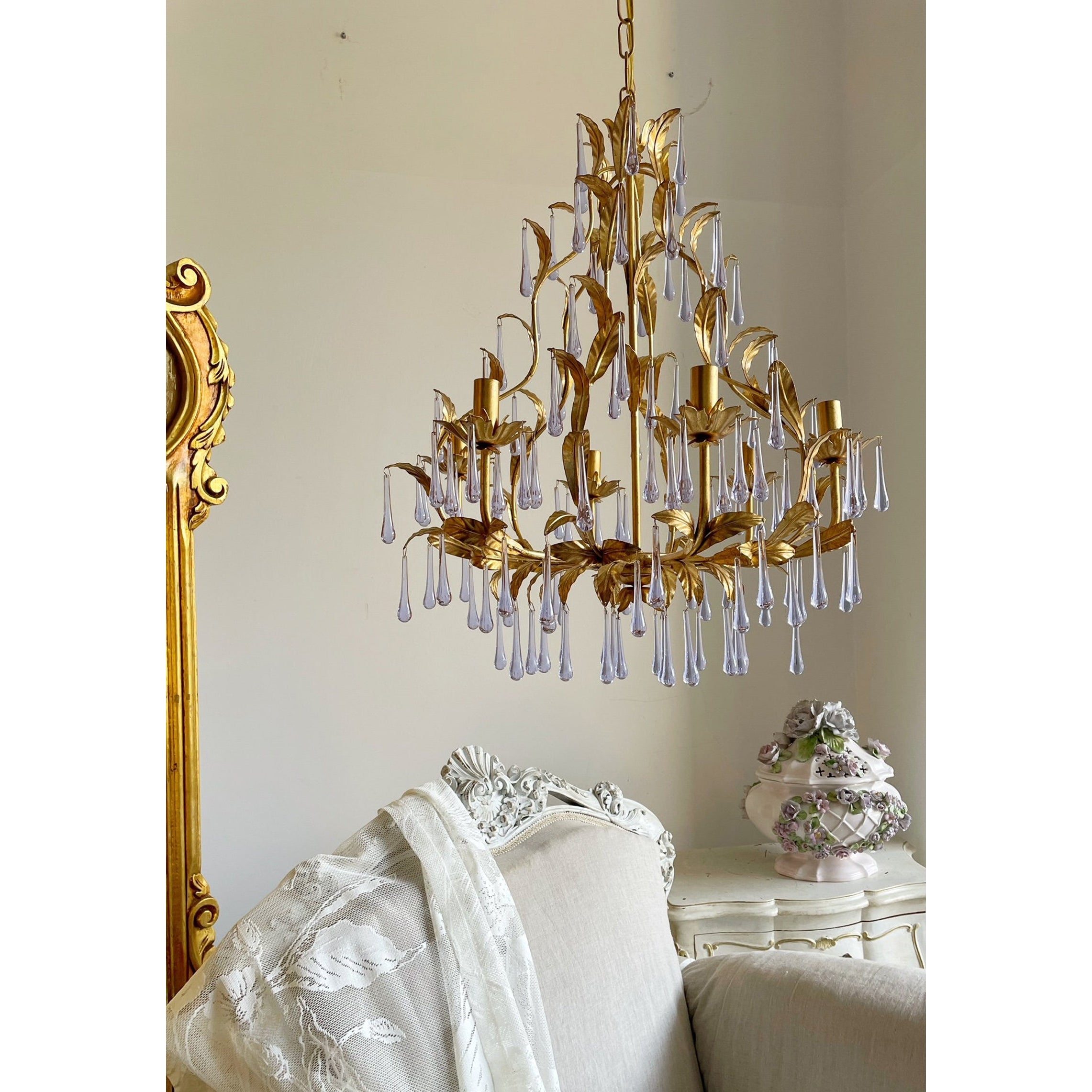 Ilvenel Chandelier