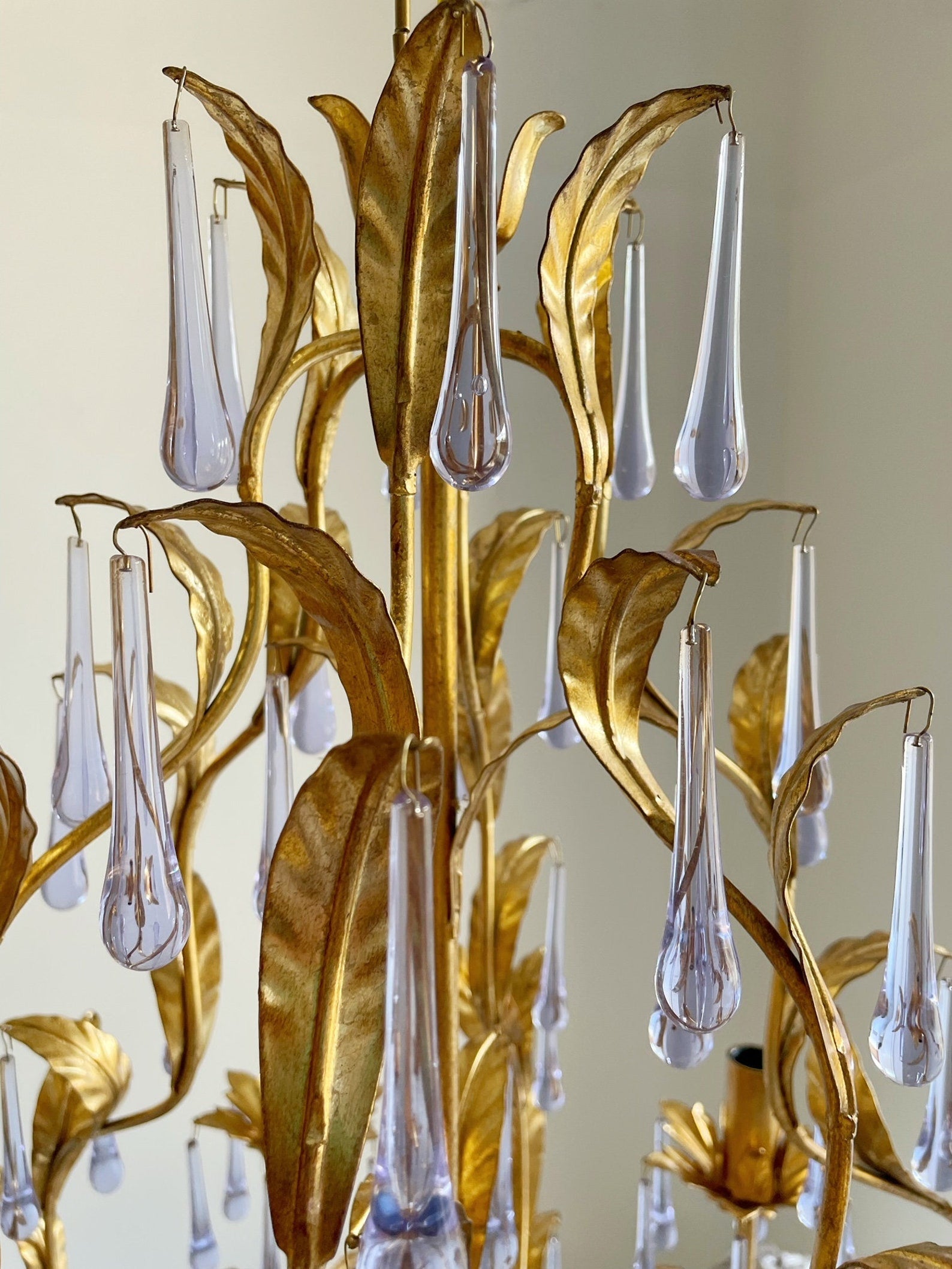Ilvenel Chandelier