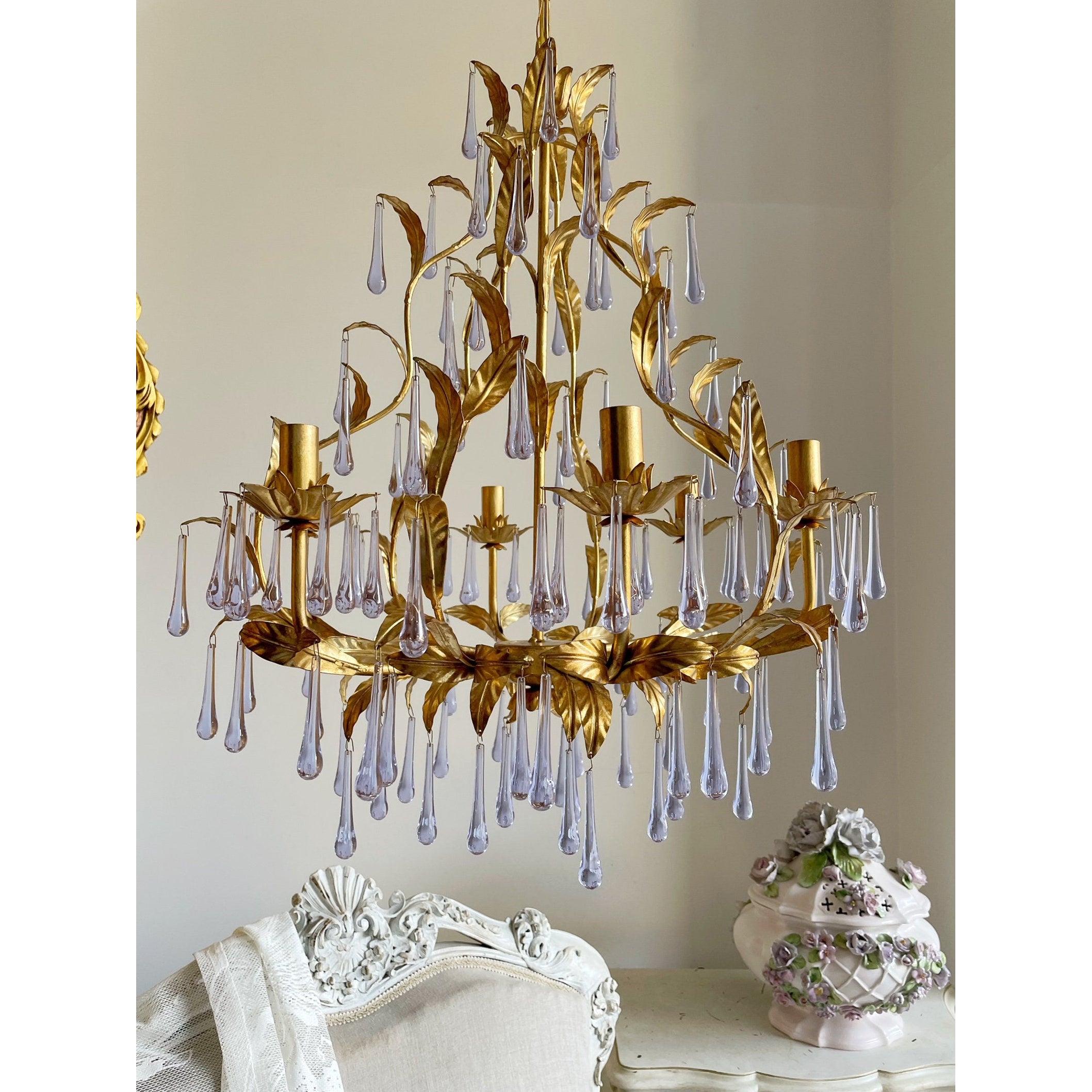 Ilvenel Chandelier