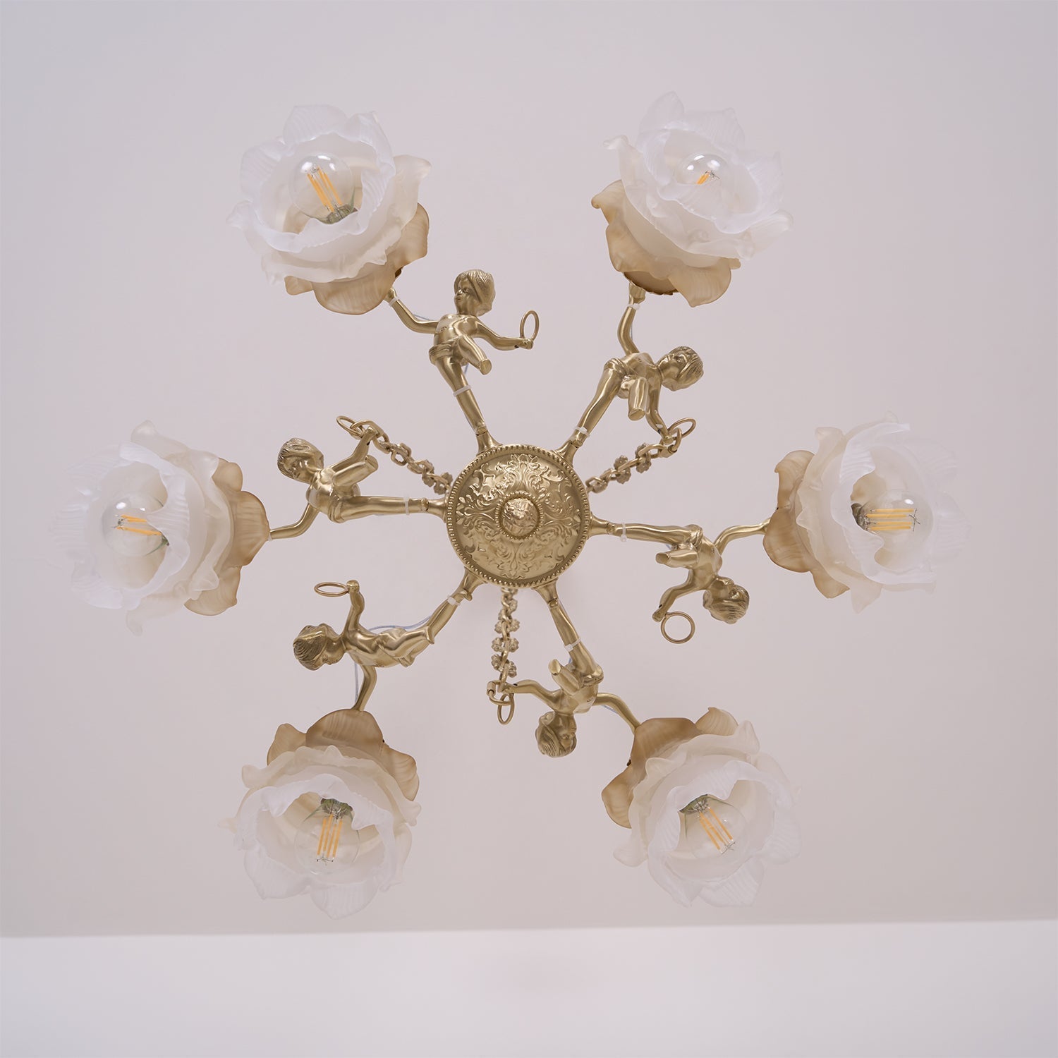 Lustra Chandelier Brass Suspension Floral Vintage-Neutral Decor