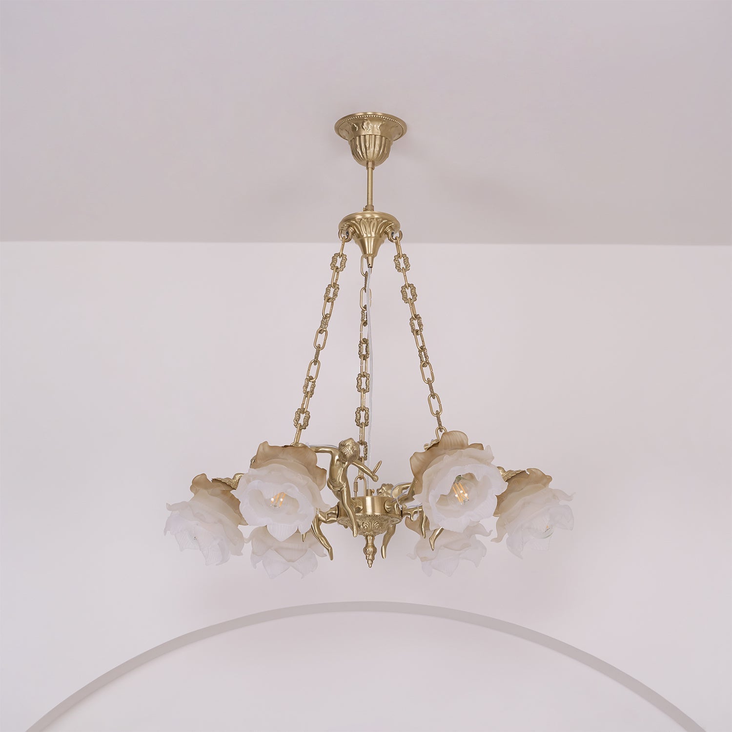 Lustra Chandelier Brass Suspension Floral Vintage-Neutral Decor