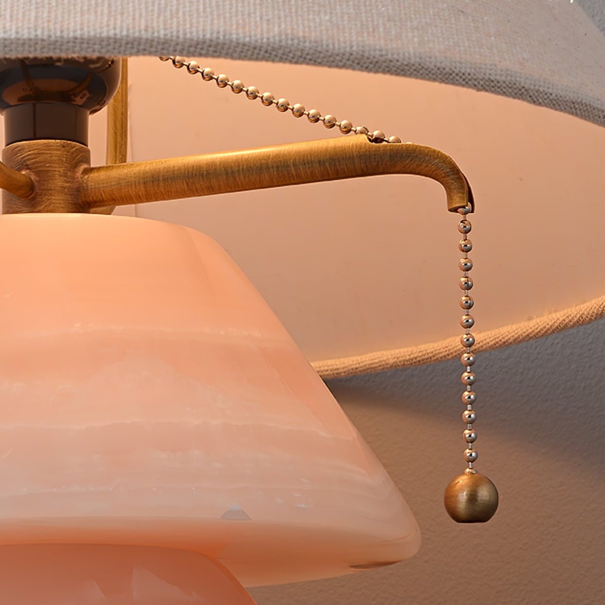 Pyramid Retro Marble Table Lamp-Neutral Decor