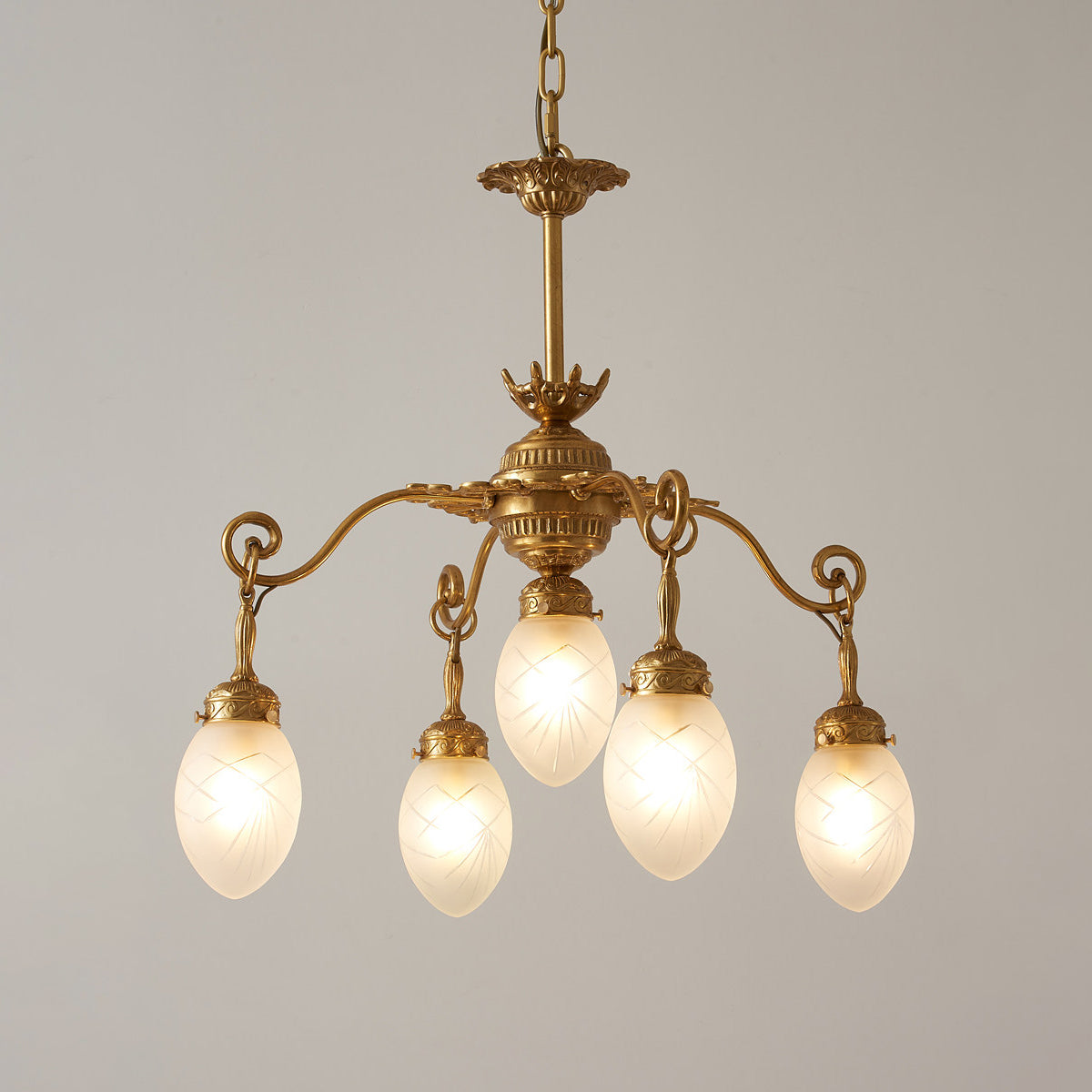 Full view of the Quezal Chandelier showing its dimensions.