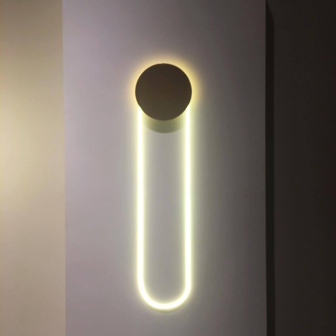 Lalem Acrylic Minimalist Wall Lamp-Neutral Decor