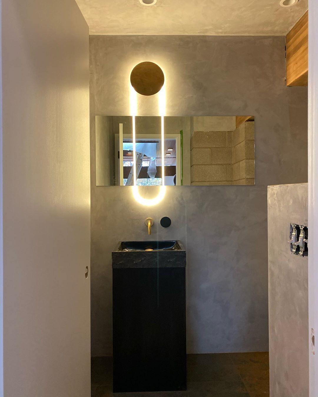 Lalem Acrylic Minimalist Wall Lamp-Neutral Decor