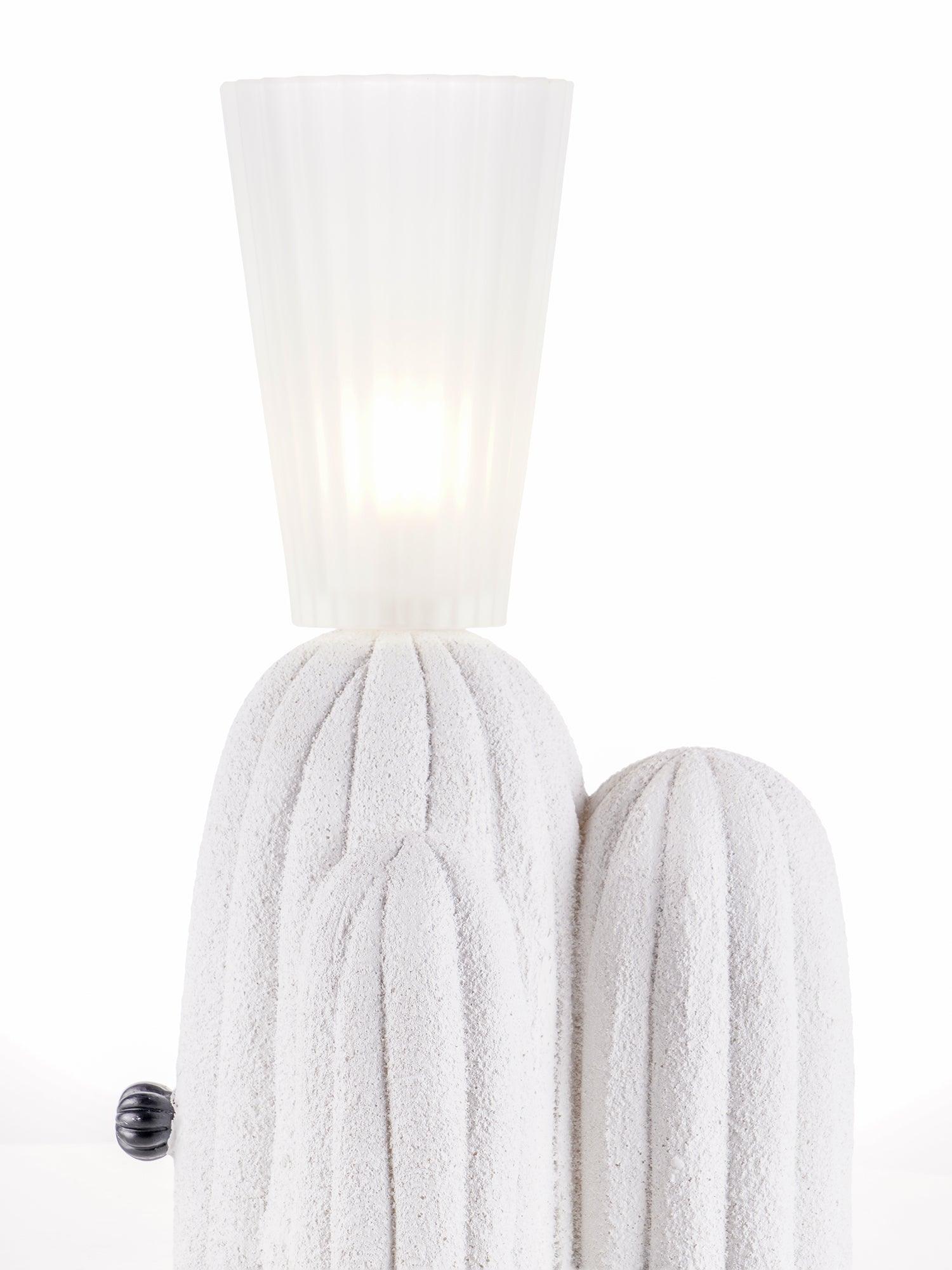 Soreny Resin Artistic Table Lamp-Neutral Decor