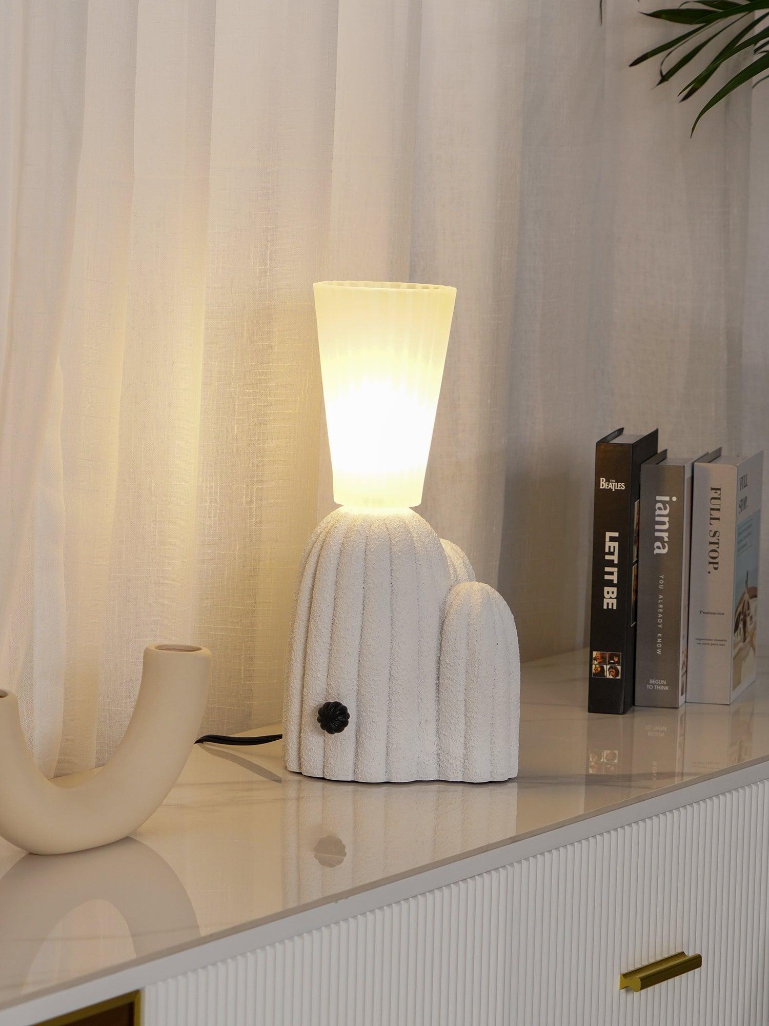 Soreny Resin Artistic Table Lamp-Neutral Decor
