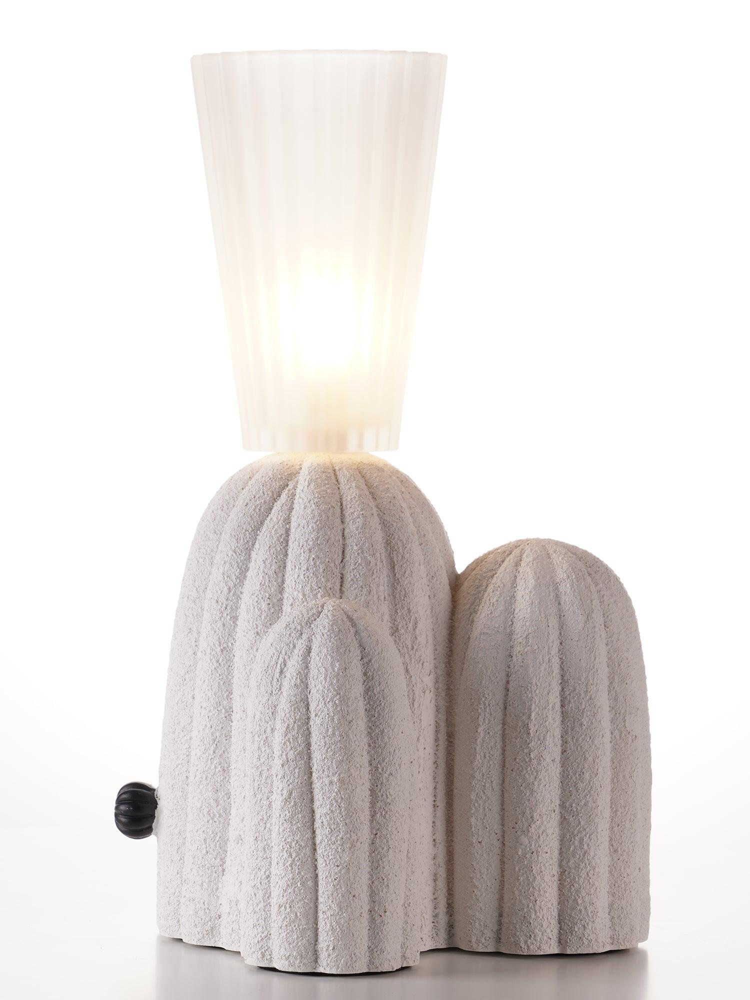 Soreny Resin Artistic Table Lamp-Neutral Decor