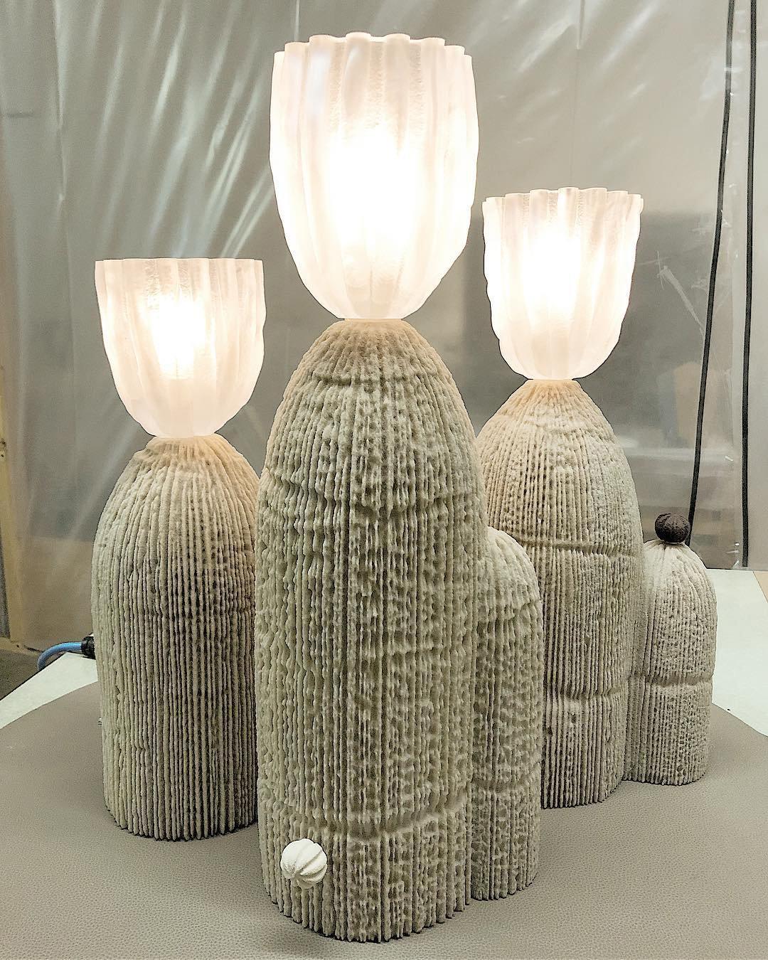 Soreny Resin Artistic Table Lamp-Neutral Decor