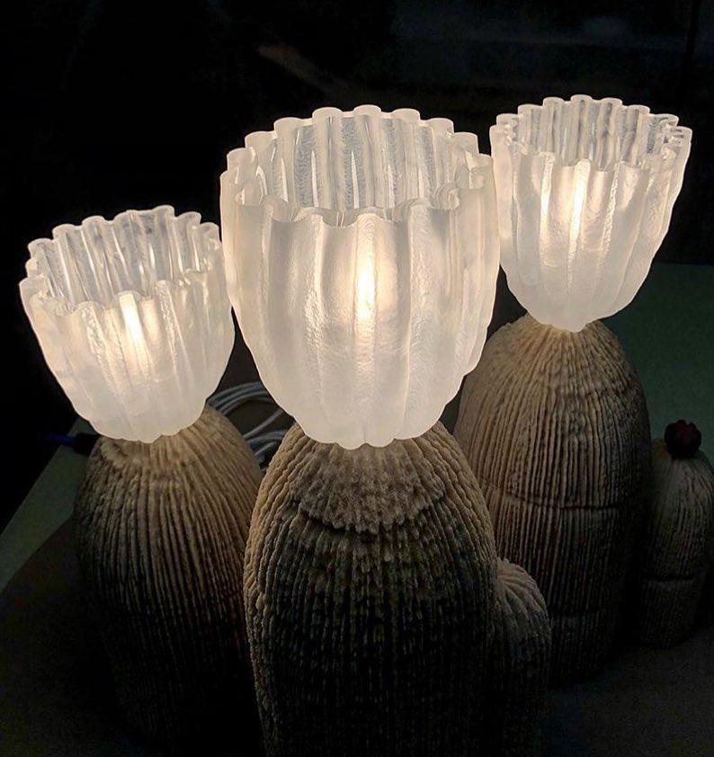 Soreny Resin Artistic Table Lamp-Neutral Decor