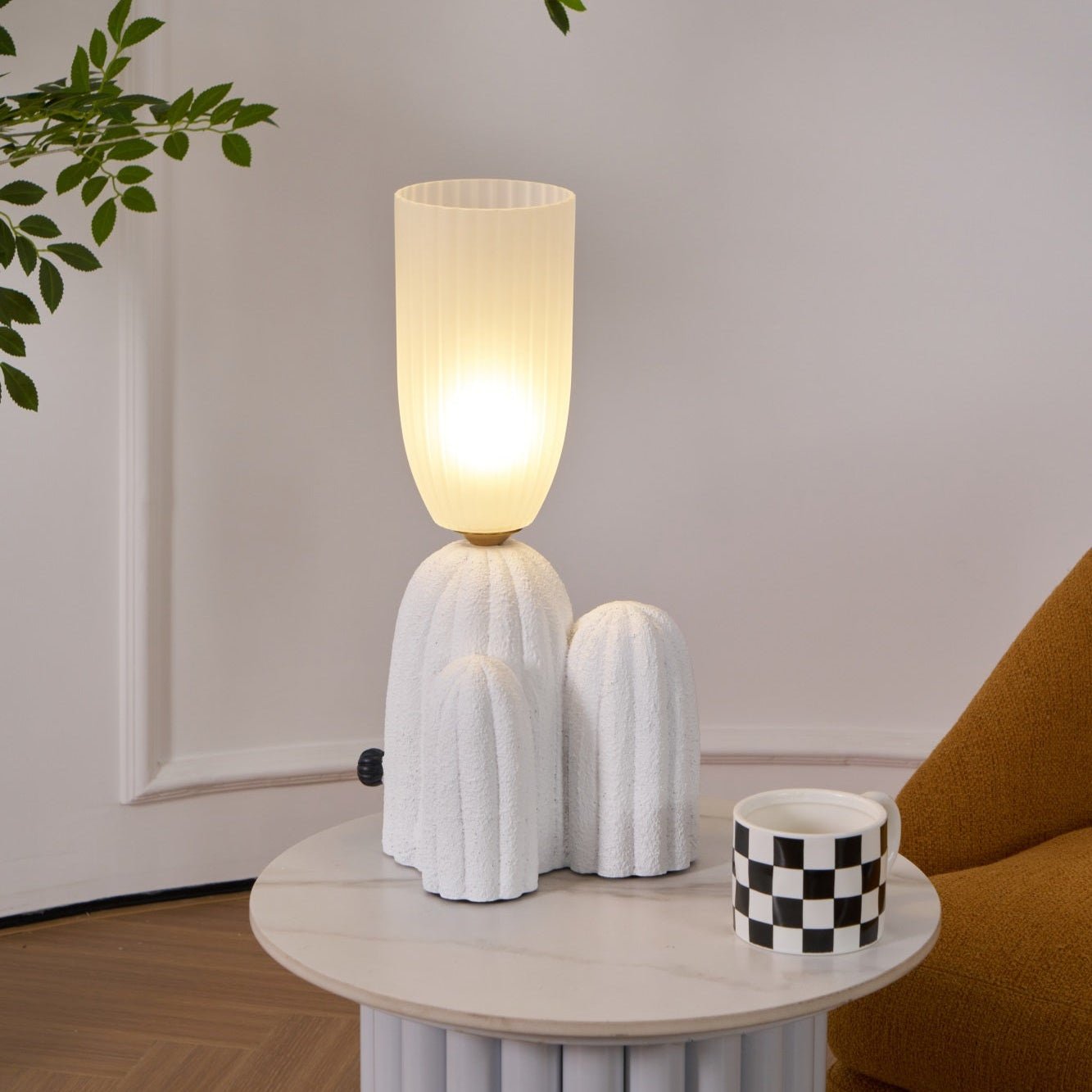 Soreny Resin Artistic Table Lamp-Neutral Decor