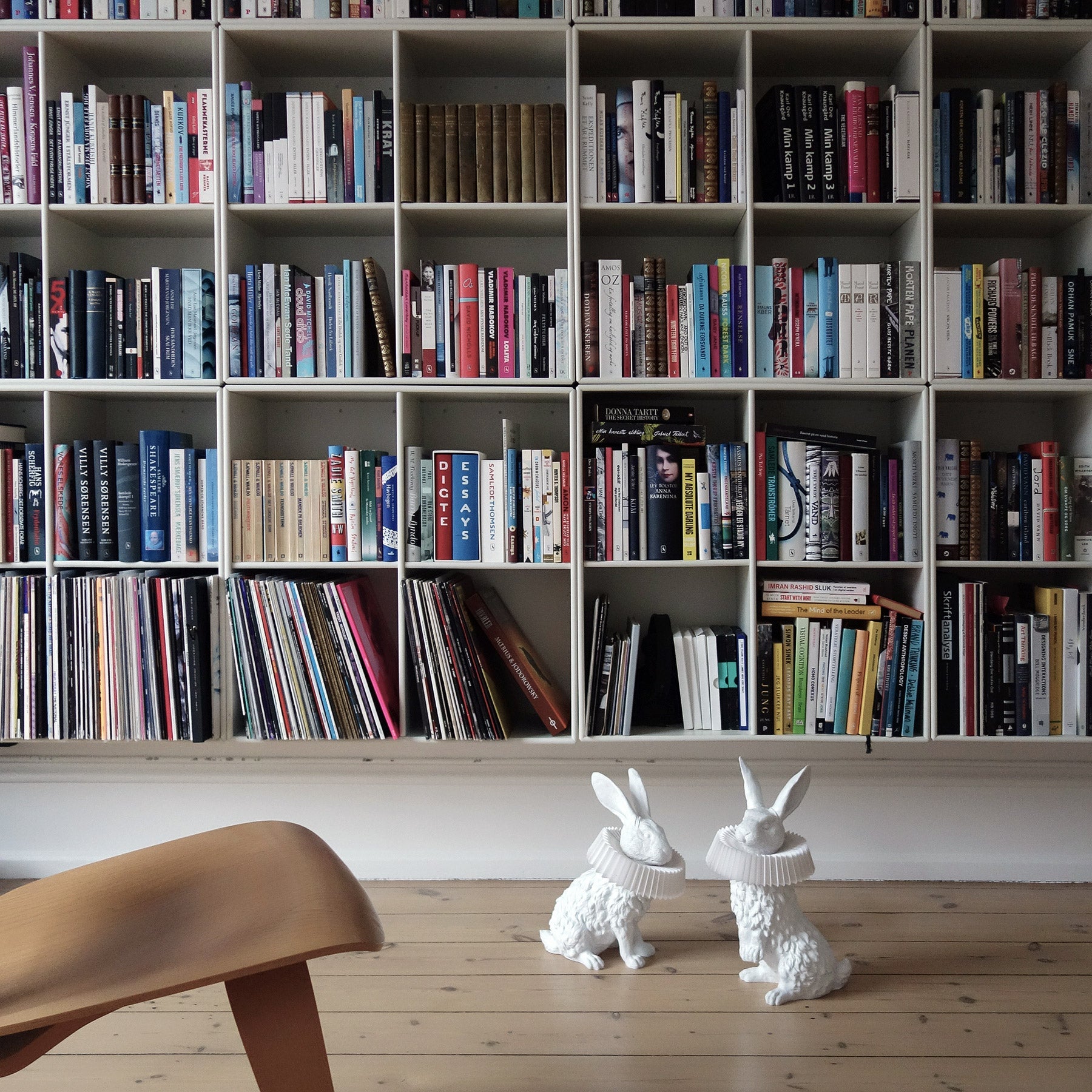 Rabbit X Table Lamp-Neutral Decor